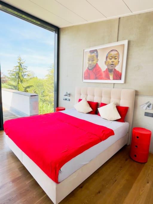 Three-Bedroom Villa photo 2