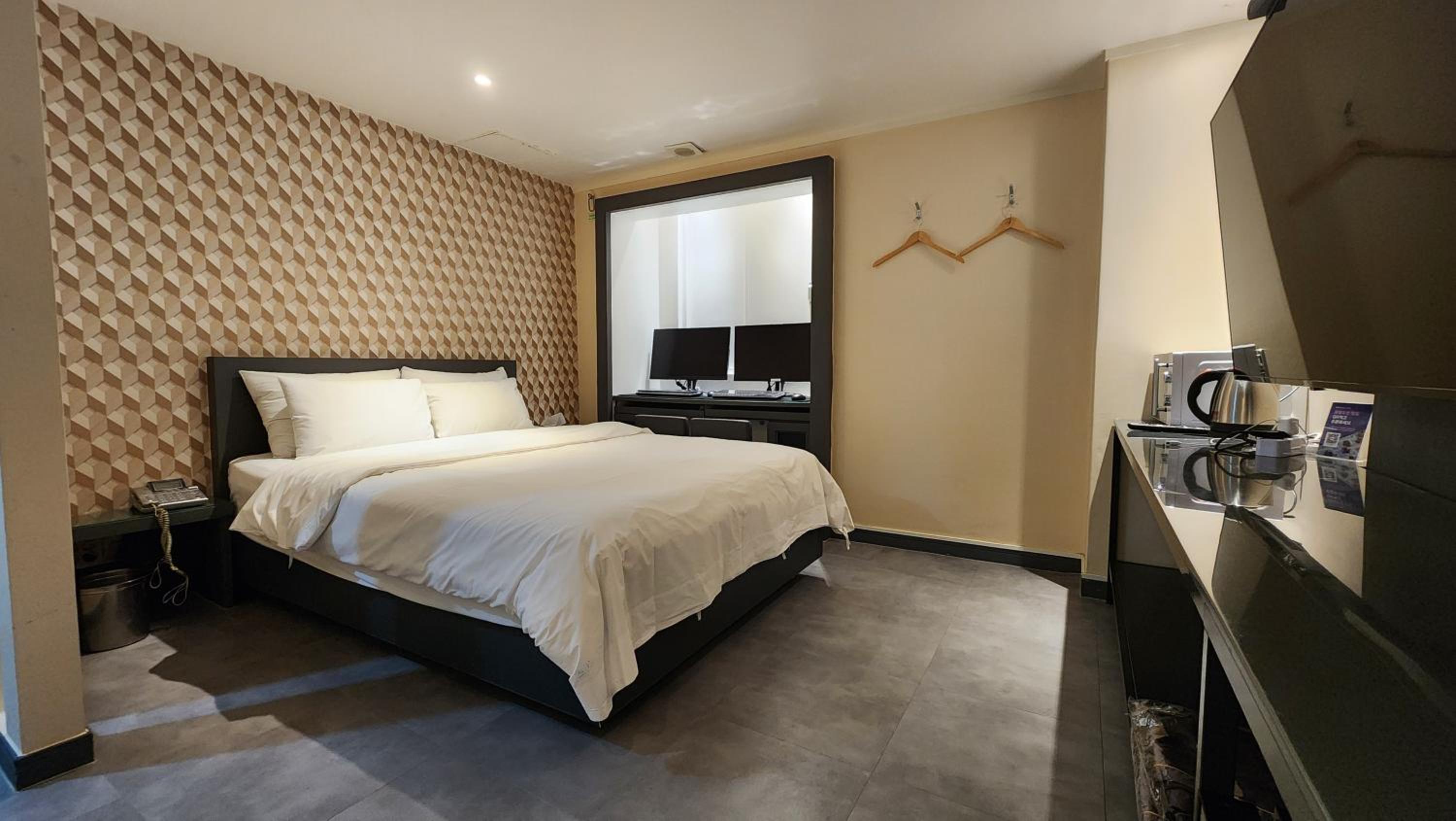Superior Double Room - Photo 1