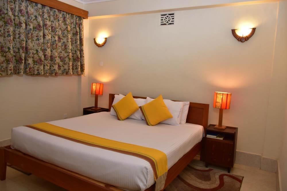 Superior Suite - Photo 3