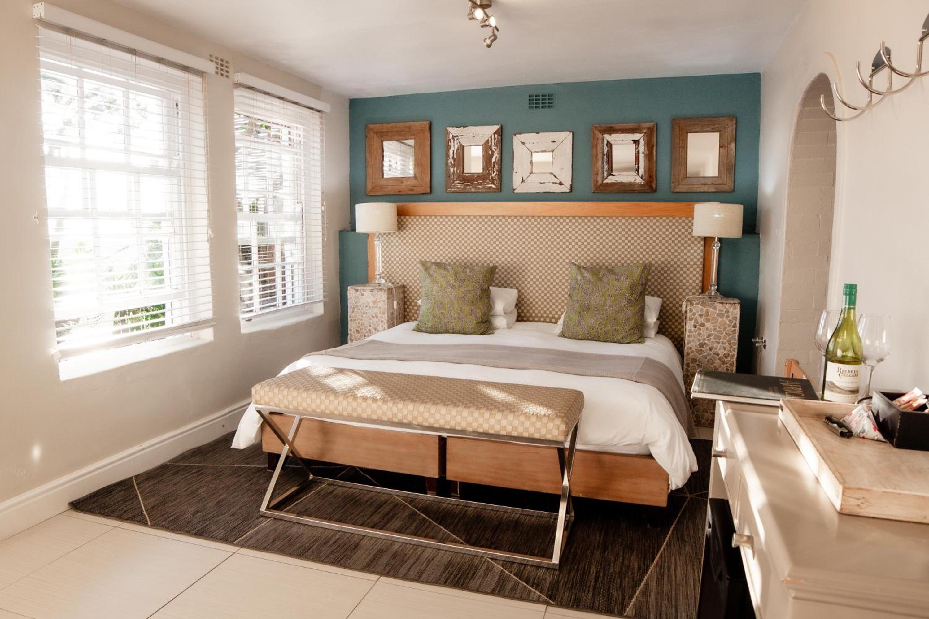 Romantic Room with Wood Fired Hot Tub - Photo 1