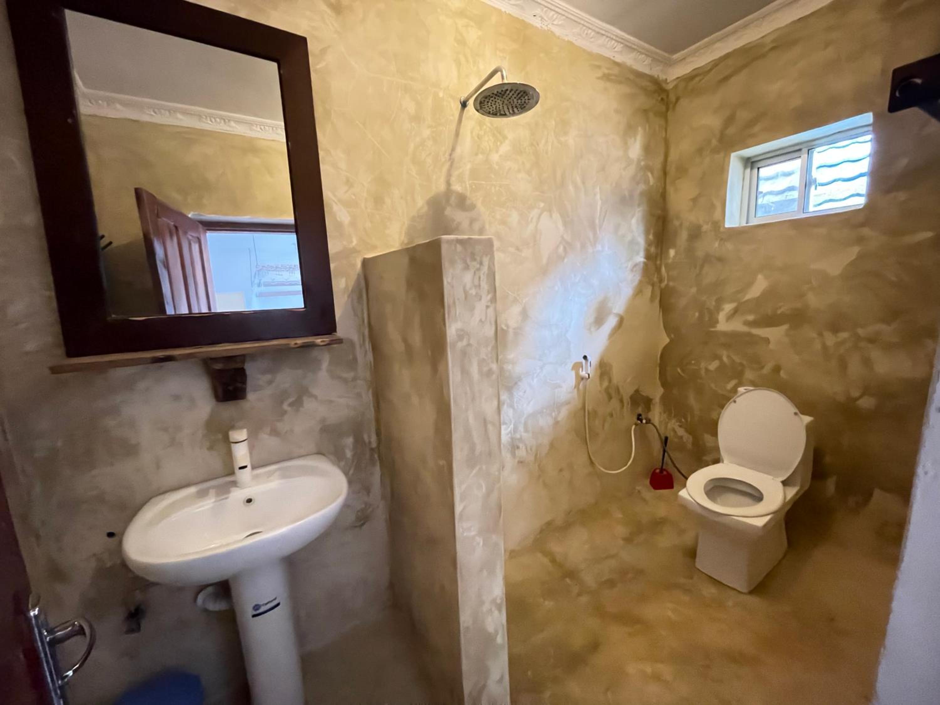 Triple Room with Private Bathroom photo 2