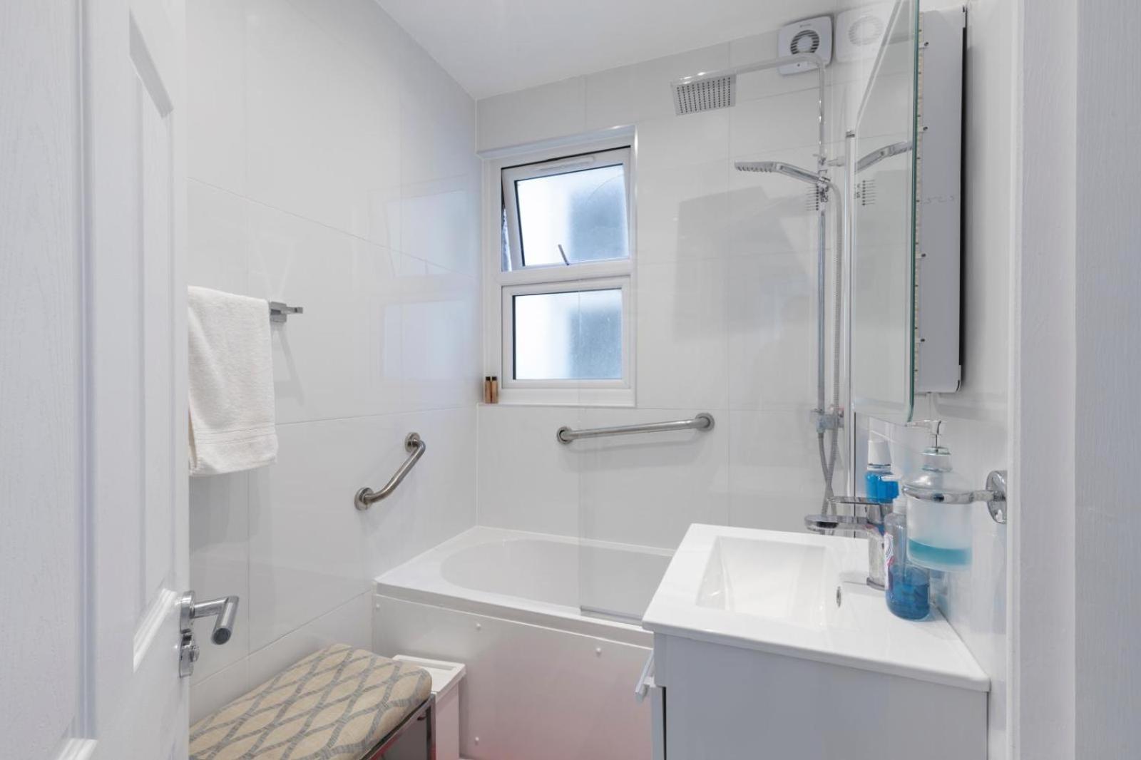 Deluxe Single Room photo 3