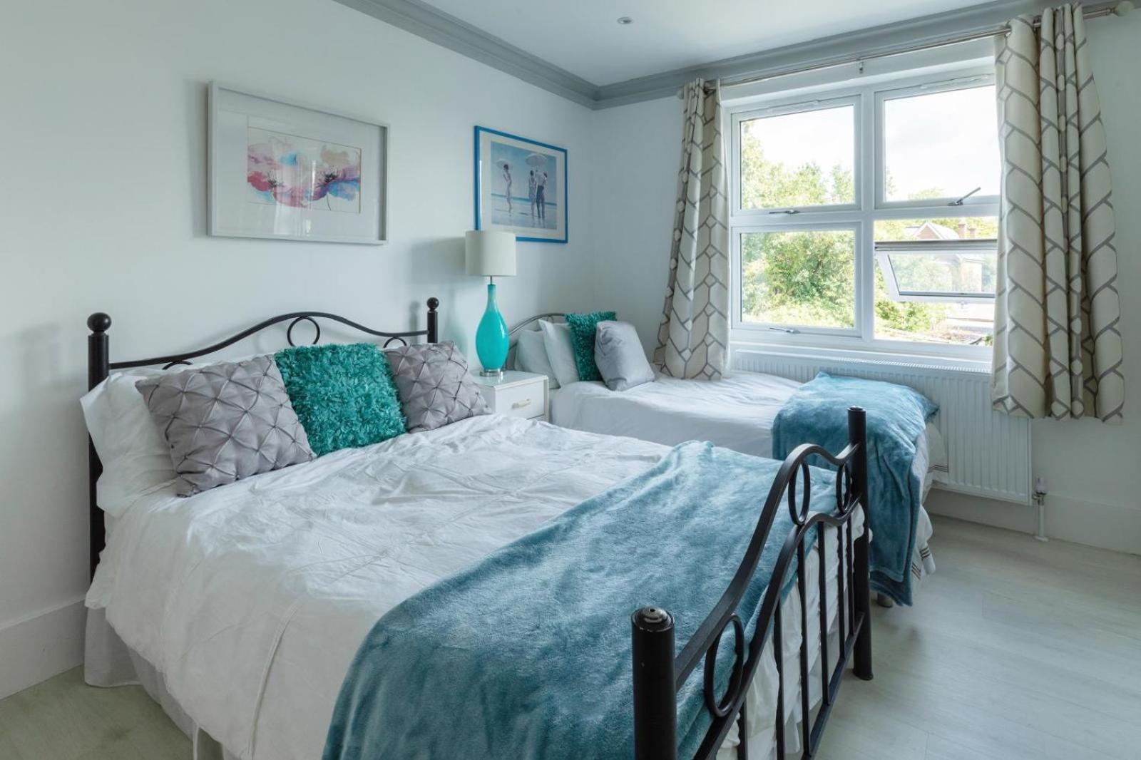 Deluxe Triple Room photo 3