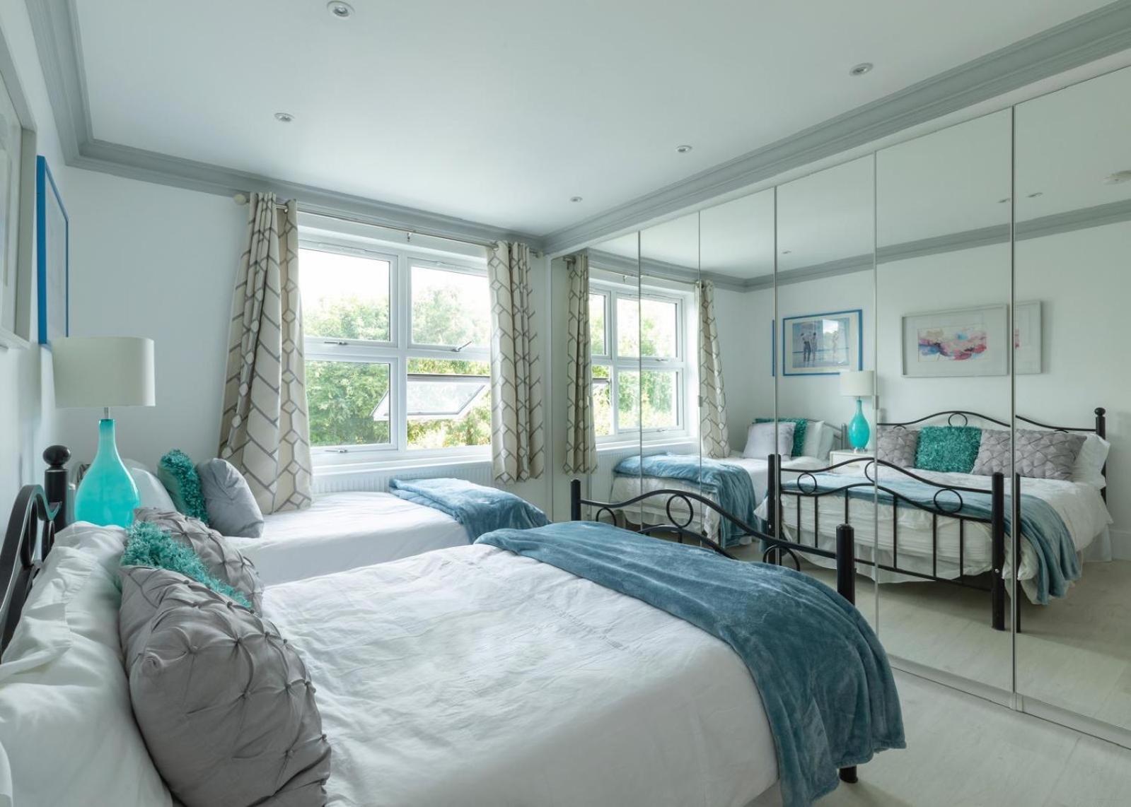 Deluxe Triple Room photo 2