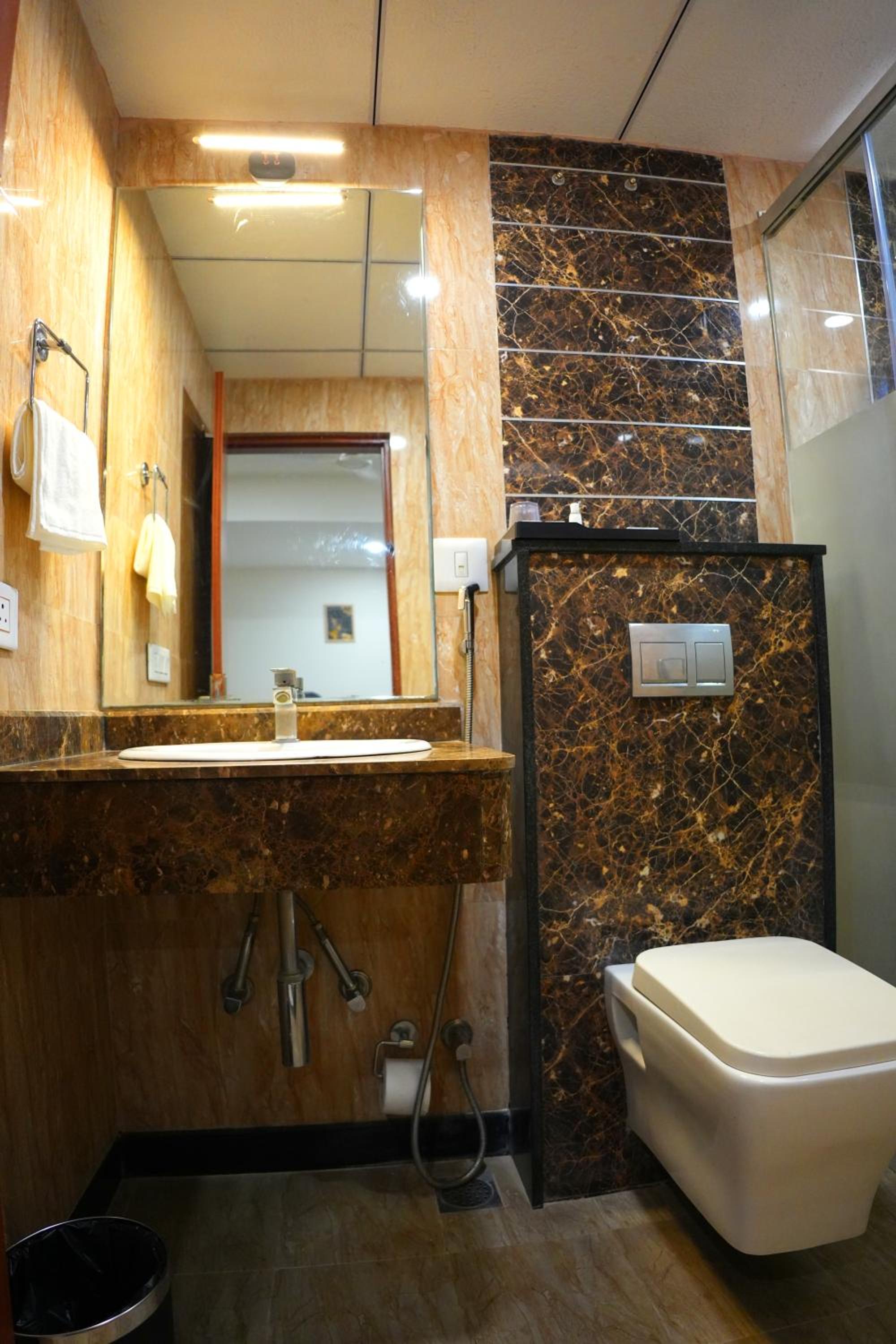 Deluxe Suite - Photo 2