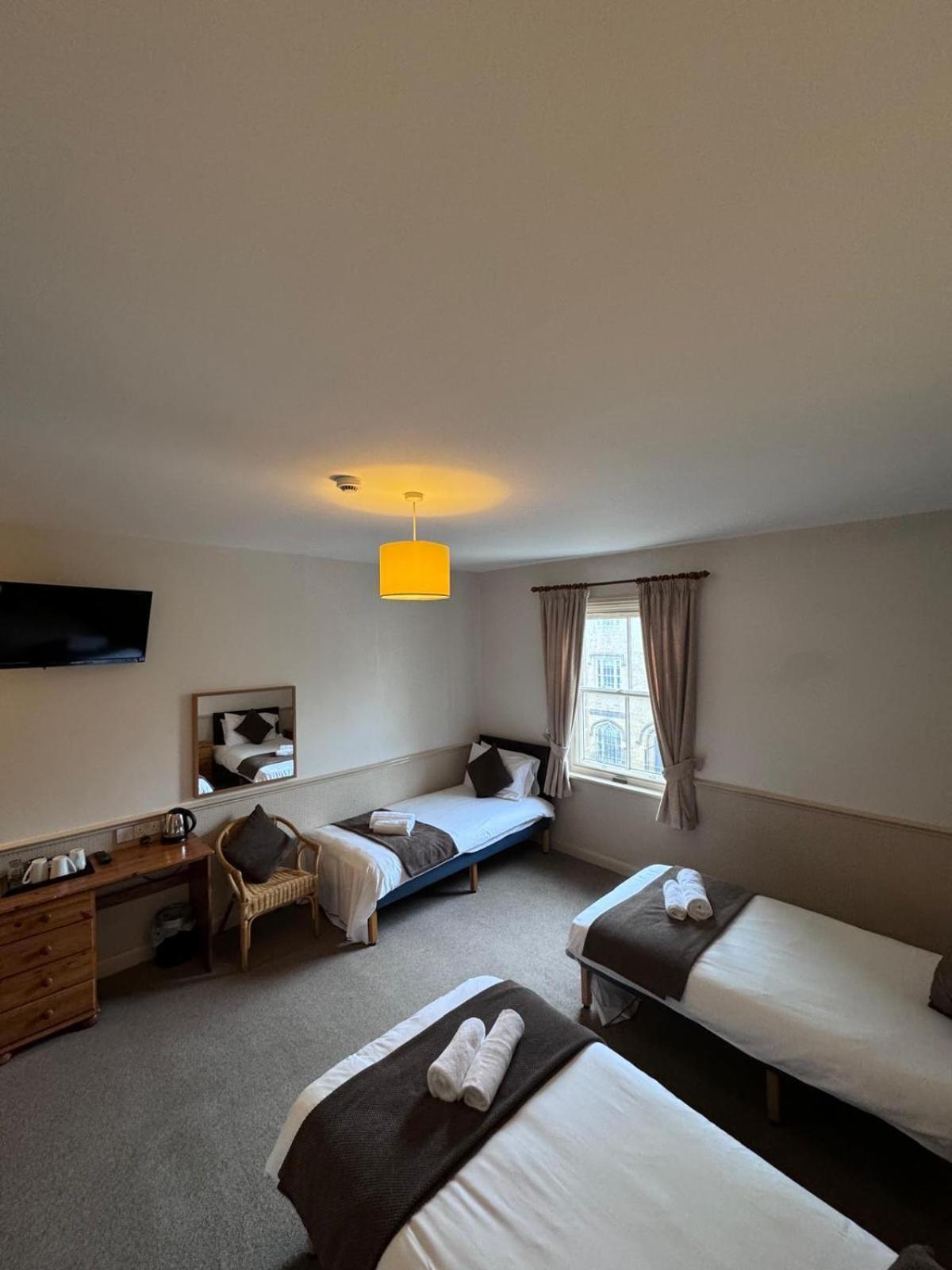 Triple Room with Private Bathroom - Photo 3