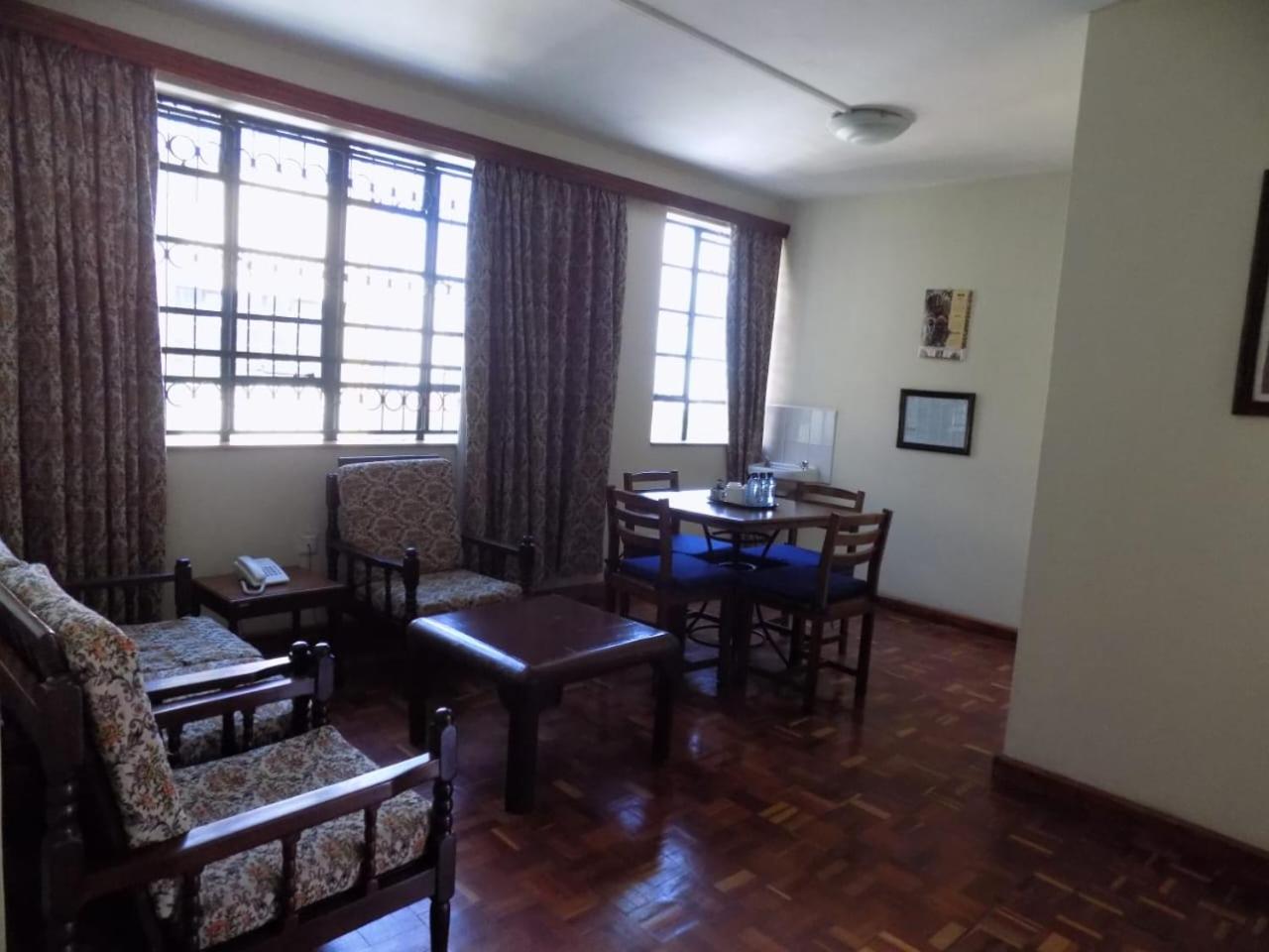Superior Suite - Photo 2