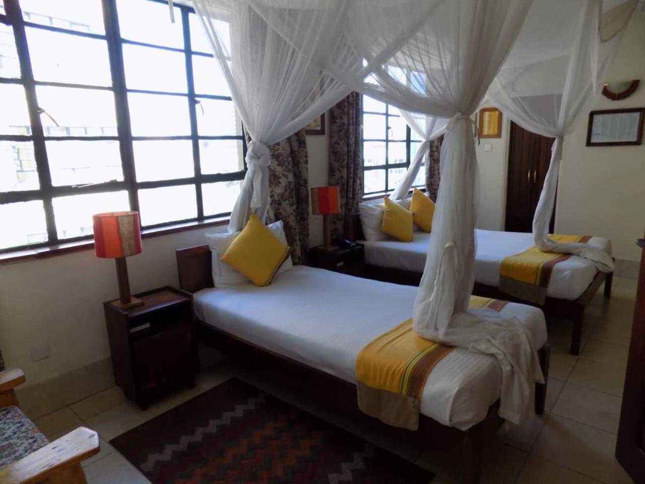 Standard Double or Twin Room - Photo 5