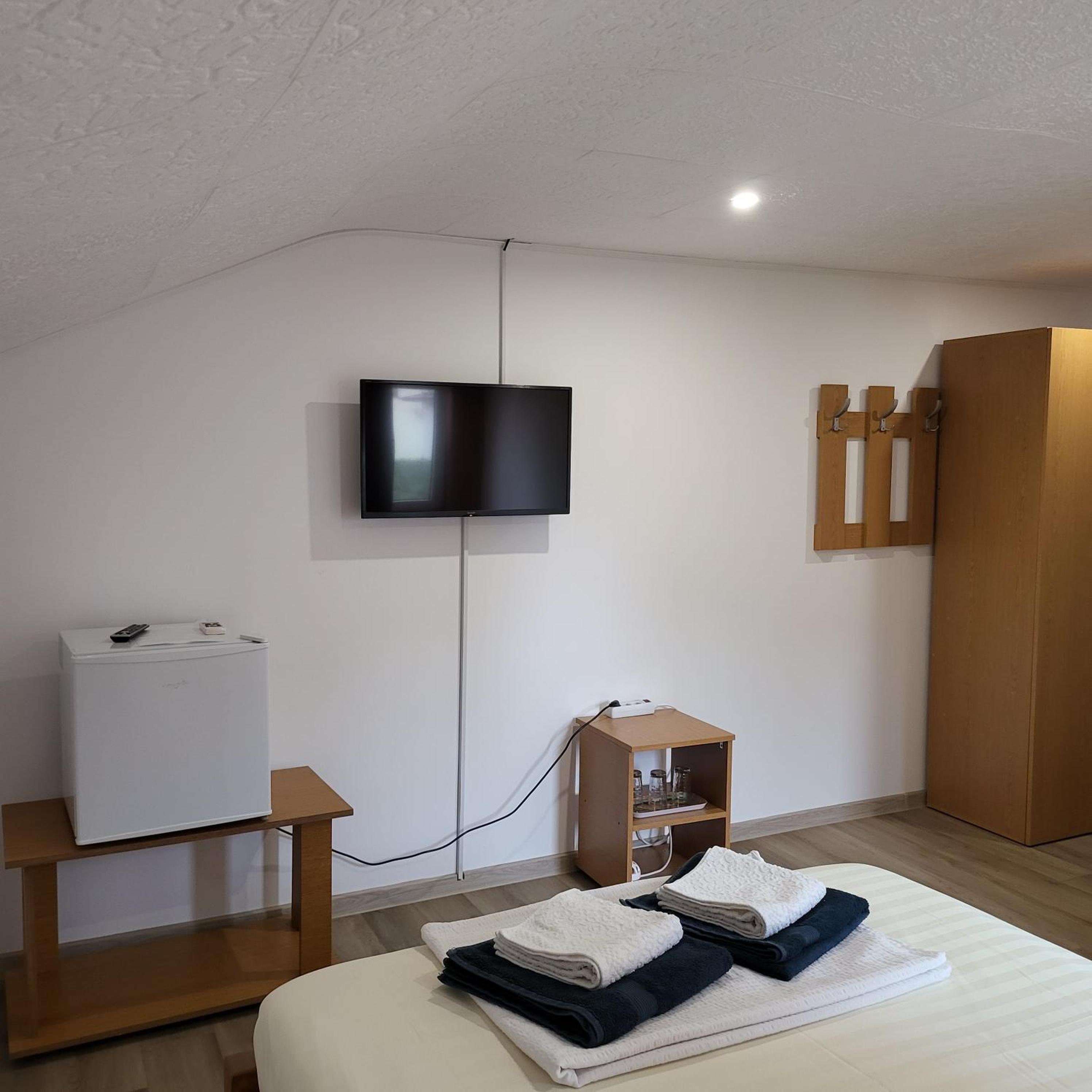Double Room With Private Bathroom photo 2