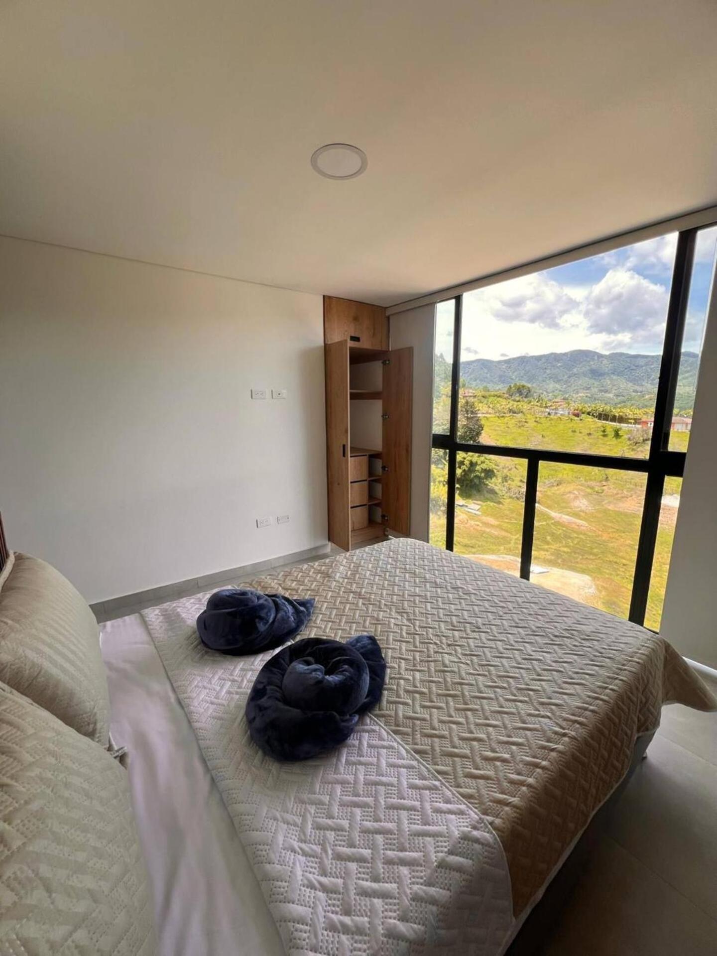 Apartment with Lake View photo 1