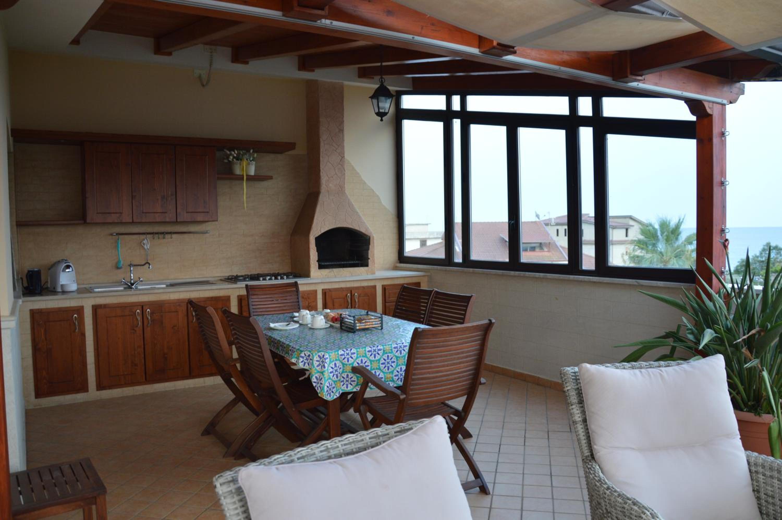 Twin Room with Private External Bathroom - Photo 6
