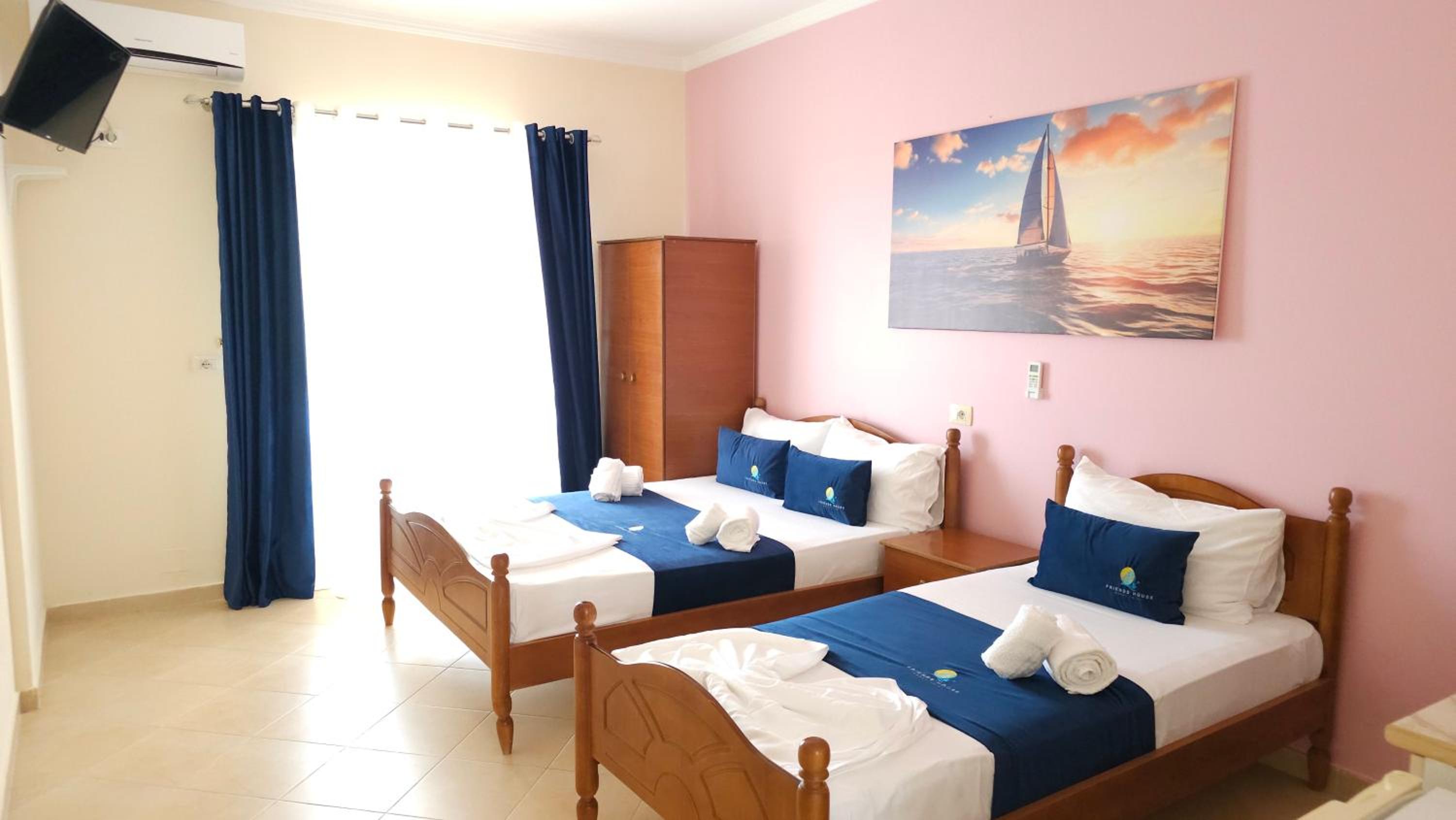 Standard Triple Room with Sea View