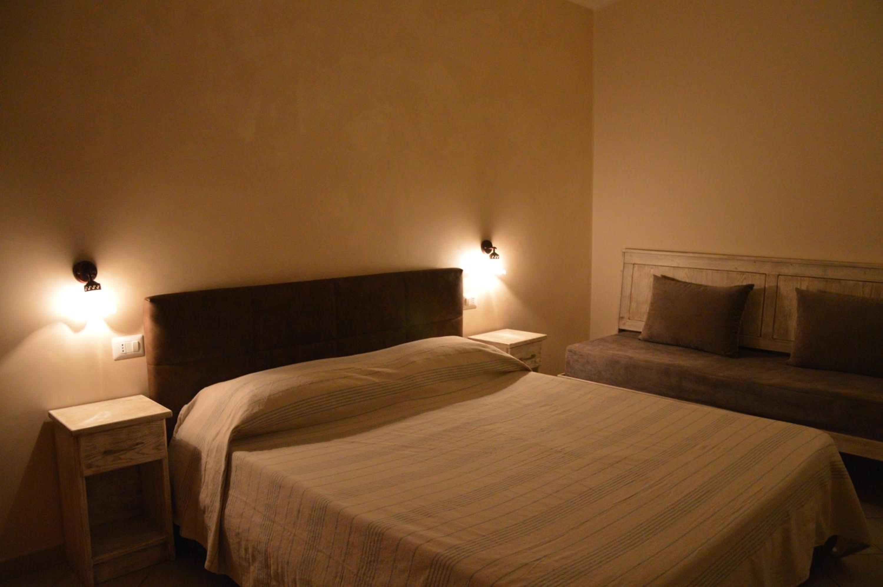 Triple Room with Balcony - Photo 1