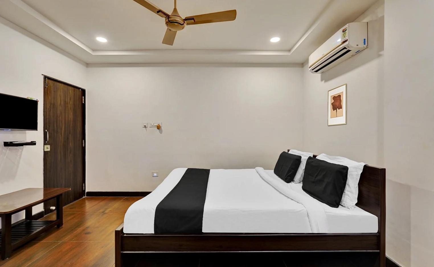 Double Room With Balcony photo 3