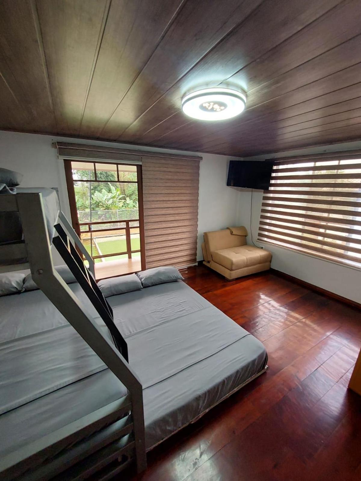 Four-Bedroom Vacation Home photo 1