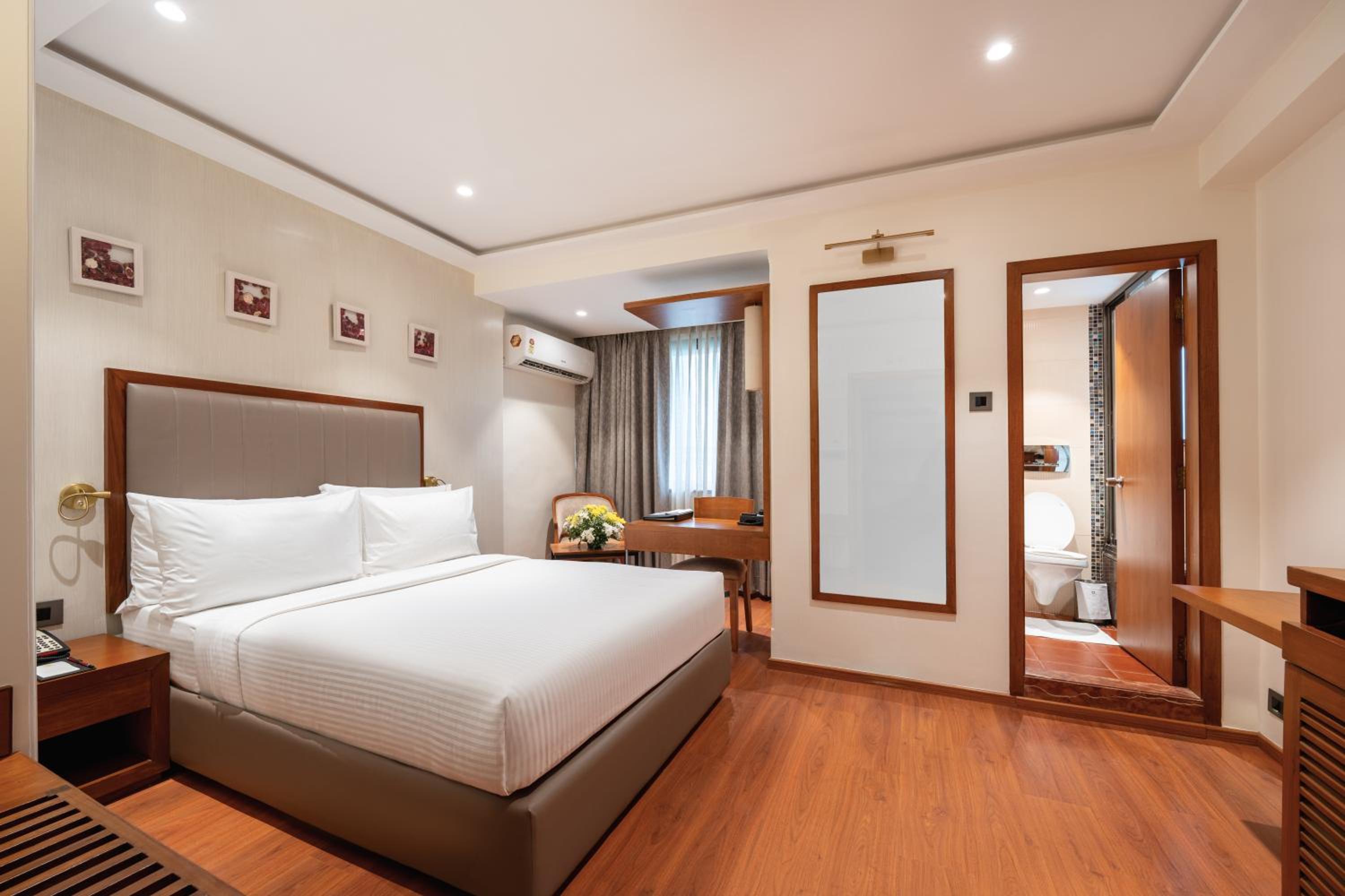 Smart with 1 Adult Smart Occupancy (Non Smoking) photo 1