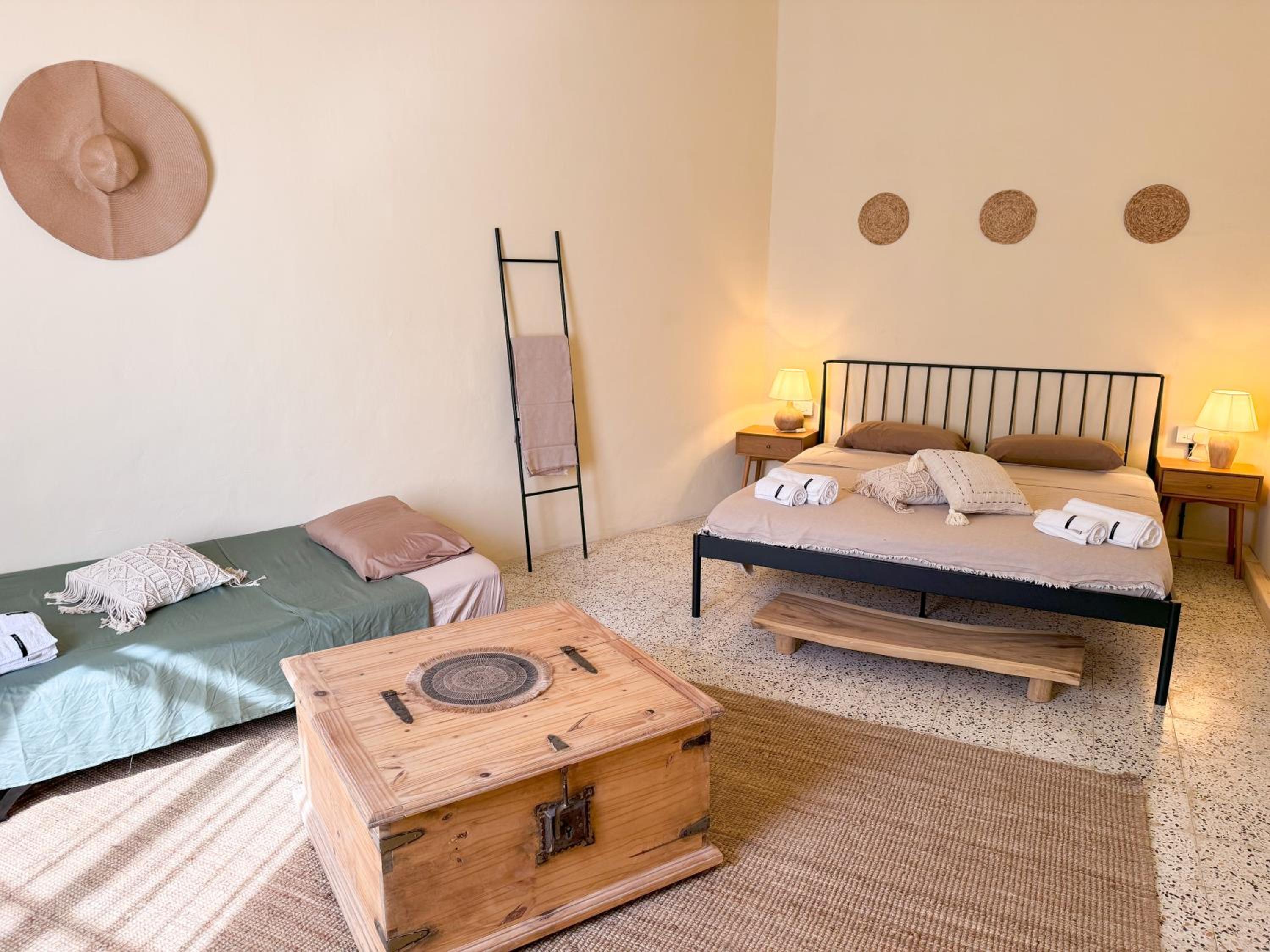 Three-Bedroom House photo 3