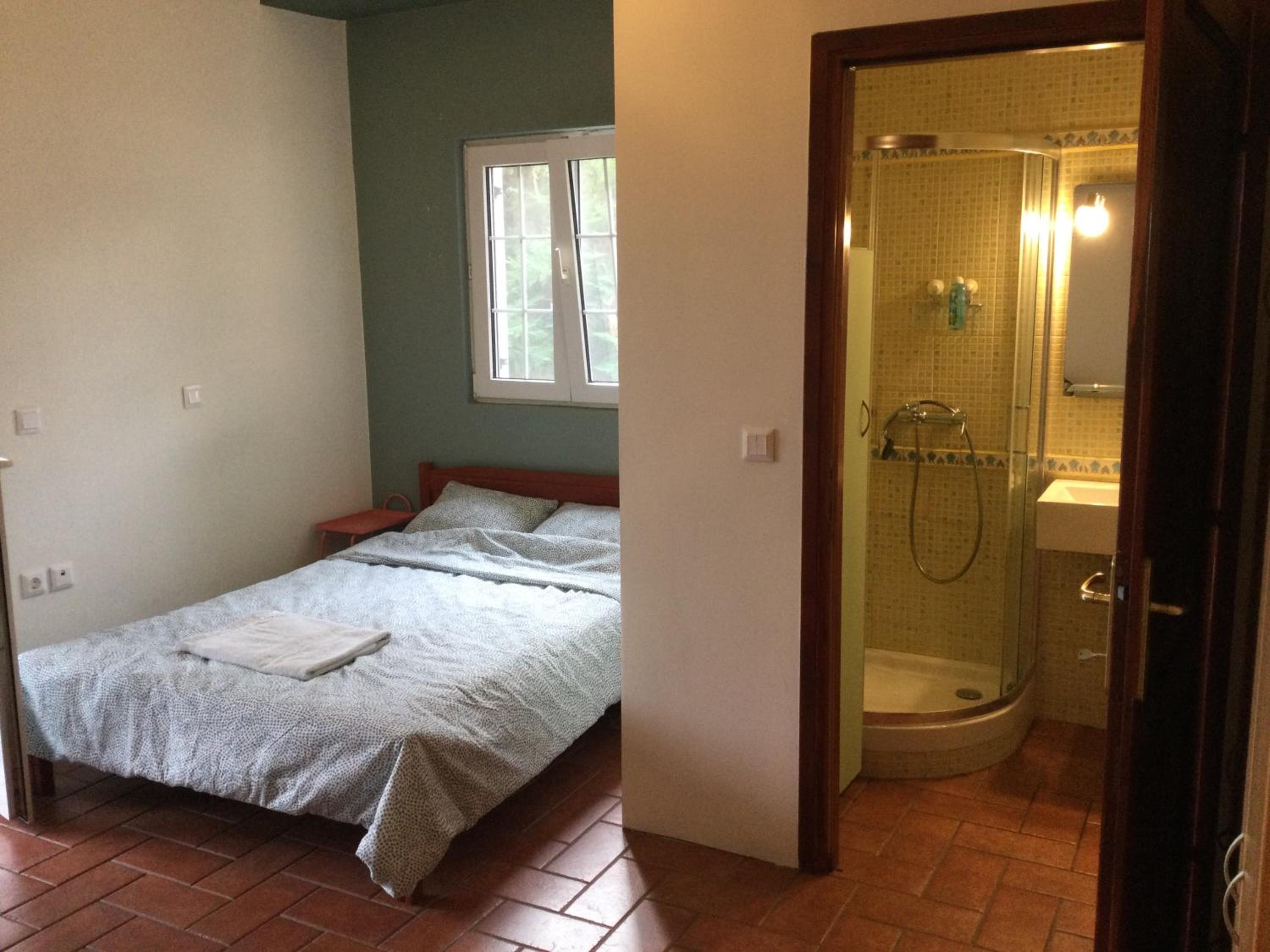 Deluxe Double Room with Shower