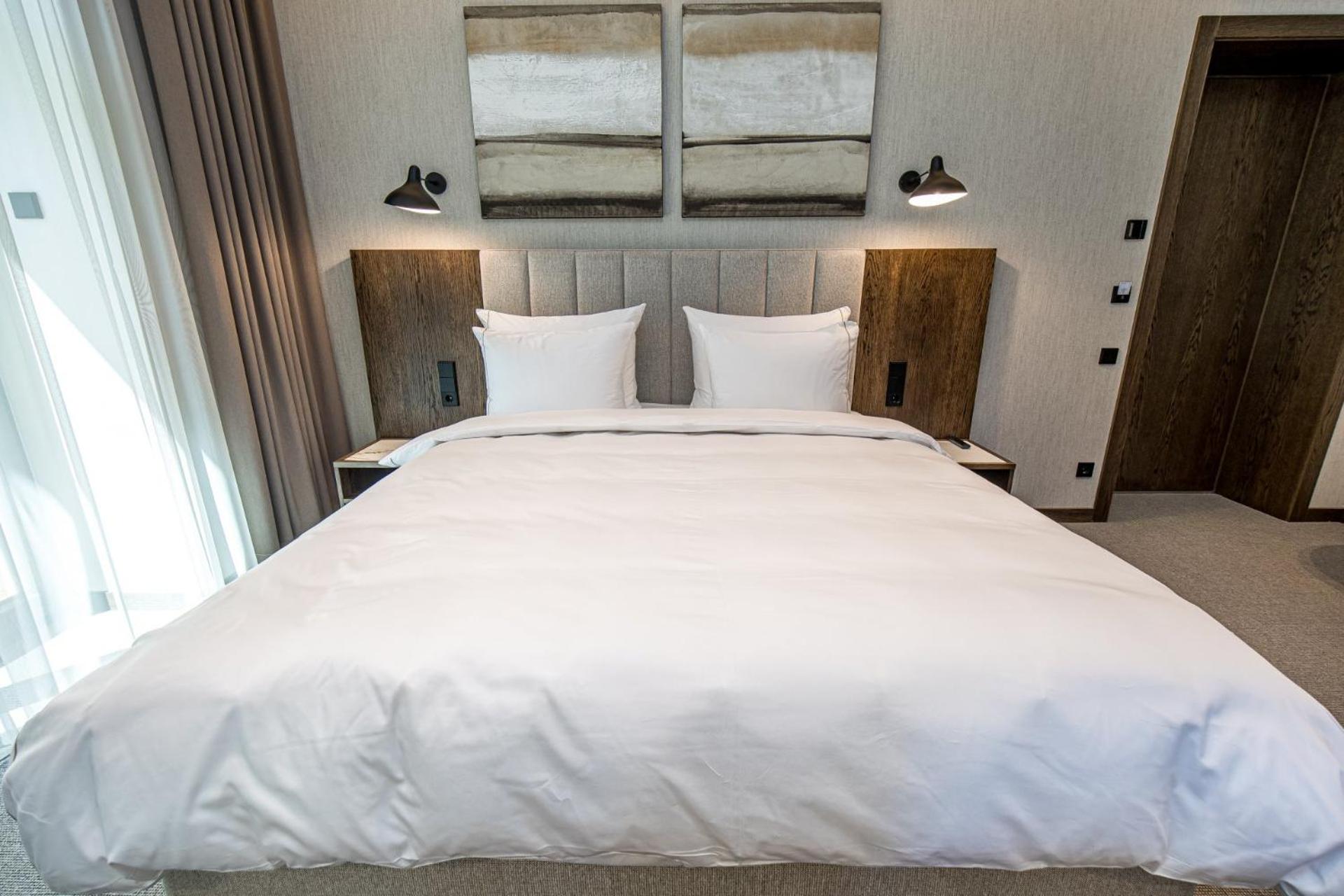 Superior Double Room with Spa Access - “Vandenis Suites” building - Photo 2