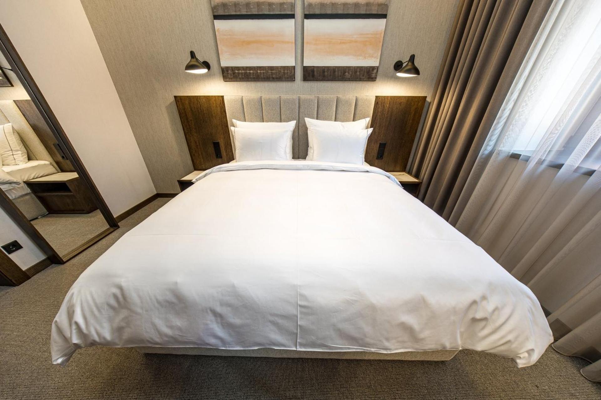 Superior Double Room with Spa Access - “Vandenis Suites” building - Photo 3