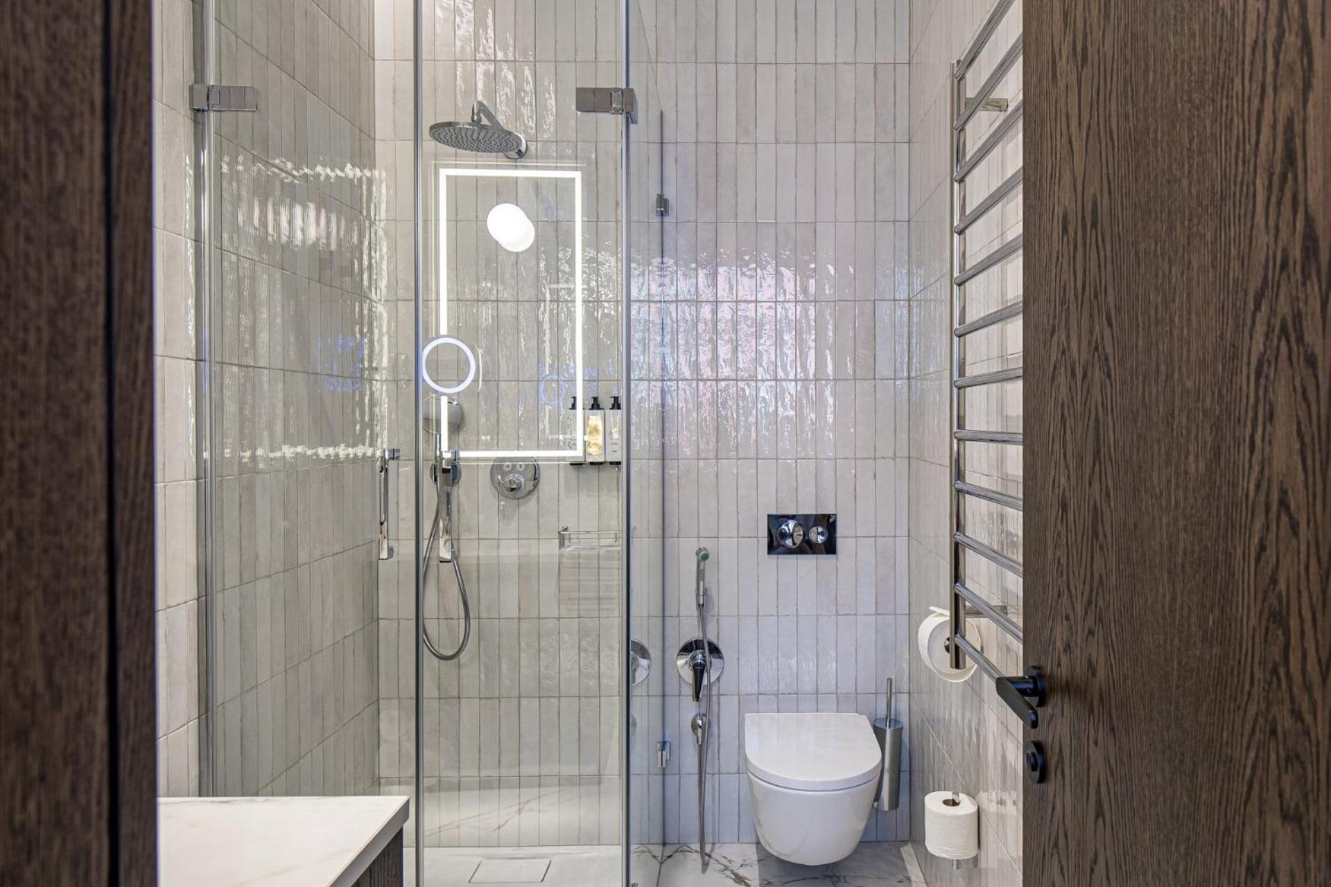 Superior Double Room with Spa Access - “Vandenis Suites” building - Photo 8