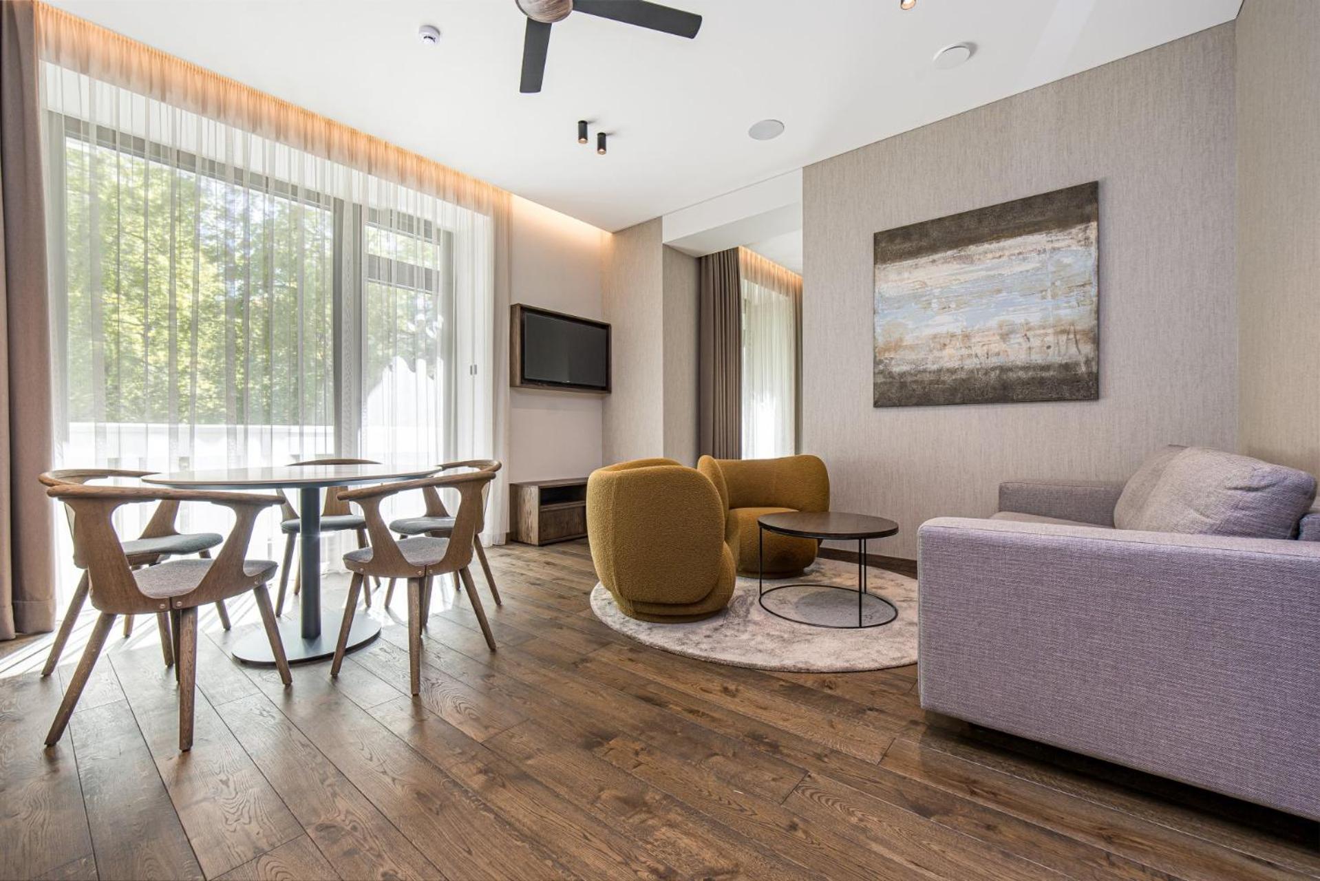 Deluxe Suite with Spa Access - “Vandenis Suites” building - Photo 7