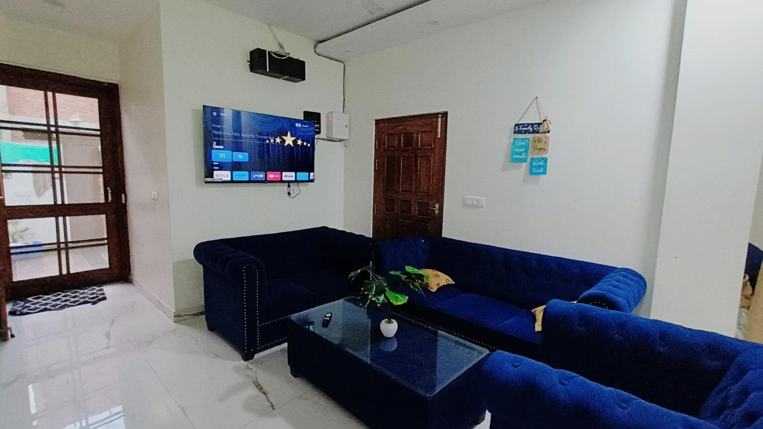 Villa photo 3