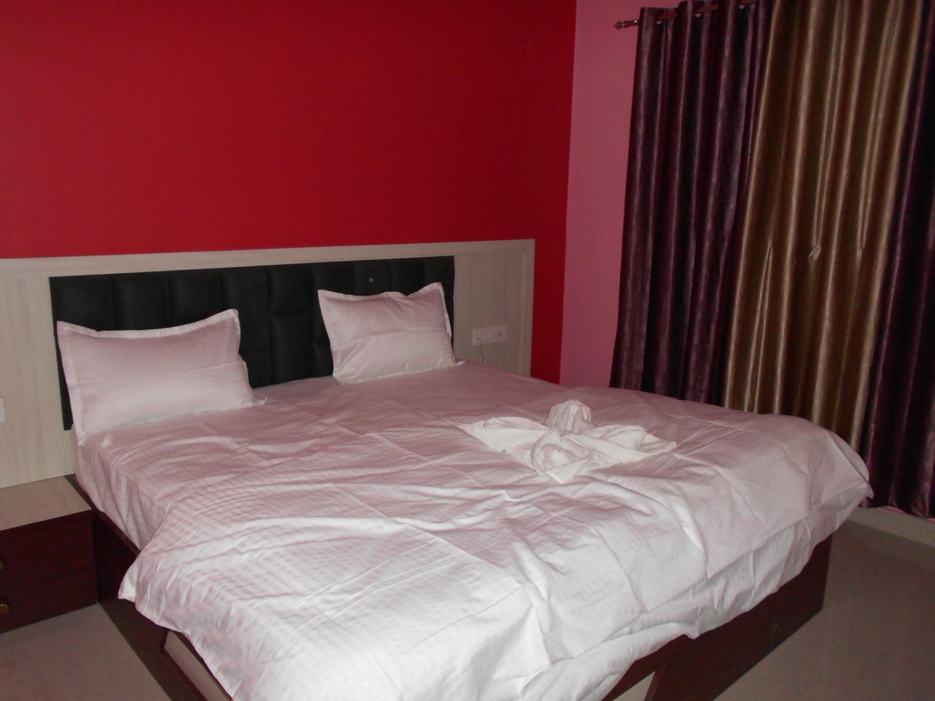 Double or Twin Room with Private Bathroom