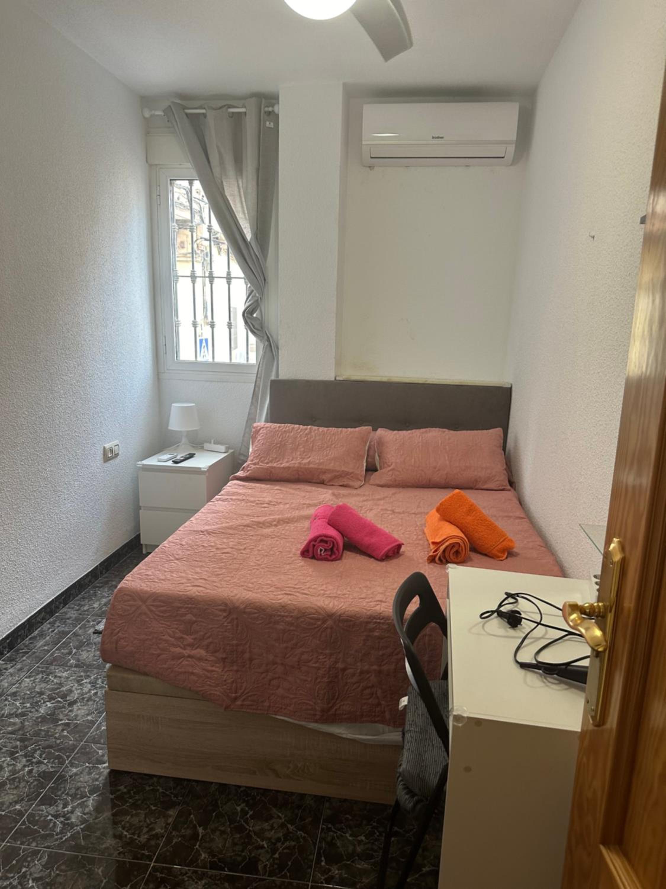 Habitación Estándar con Cama Queen