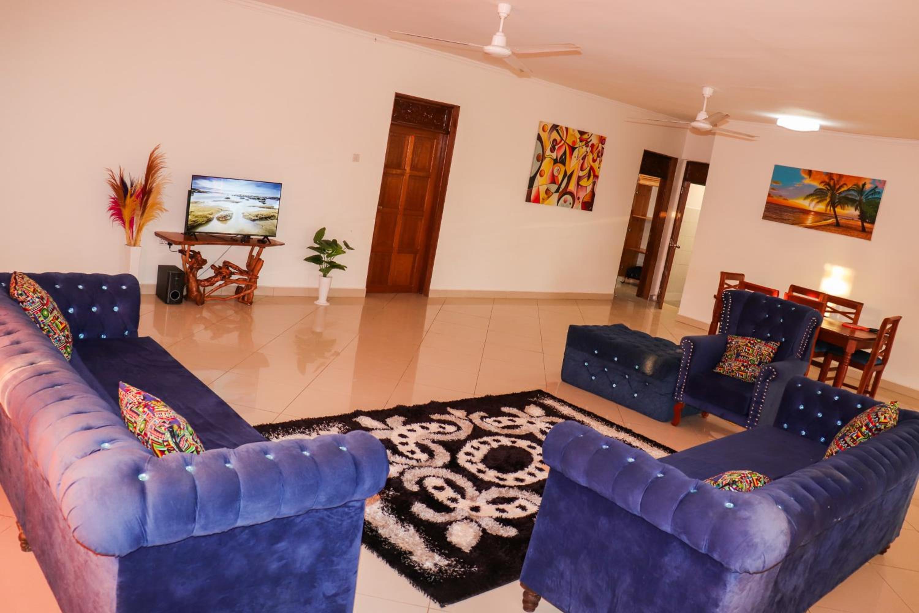 Three-Bedroom Villa photo 1
