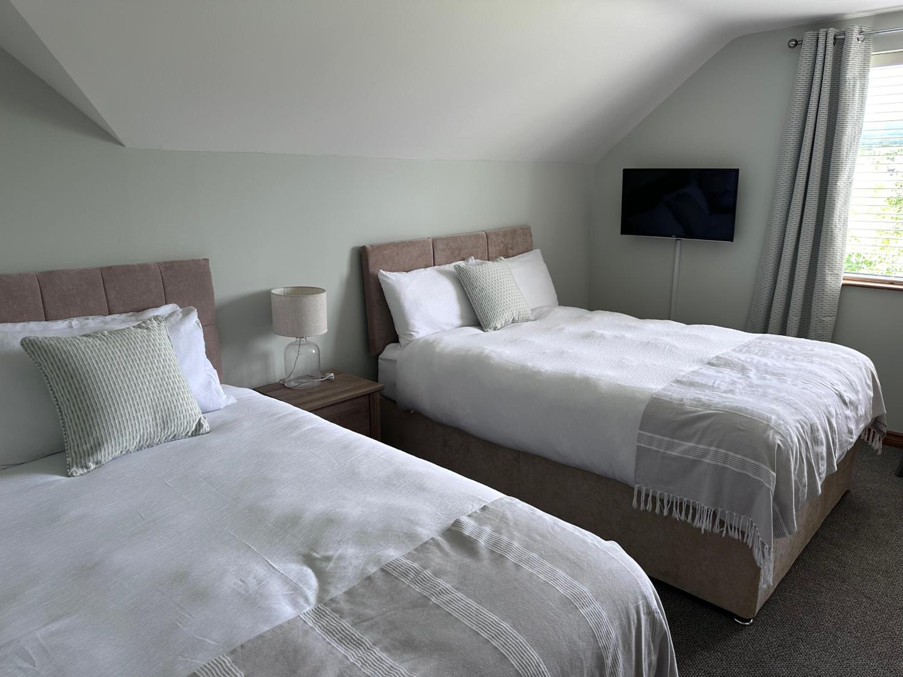 Double or Twin Room with Private External Bathroom
