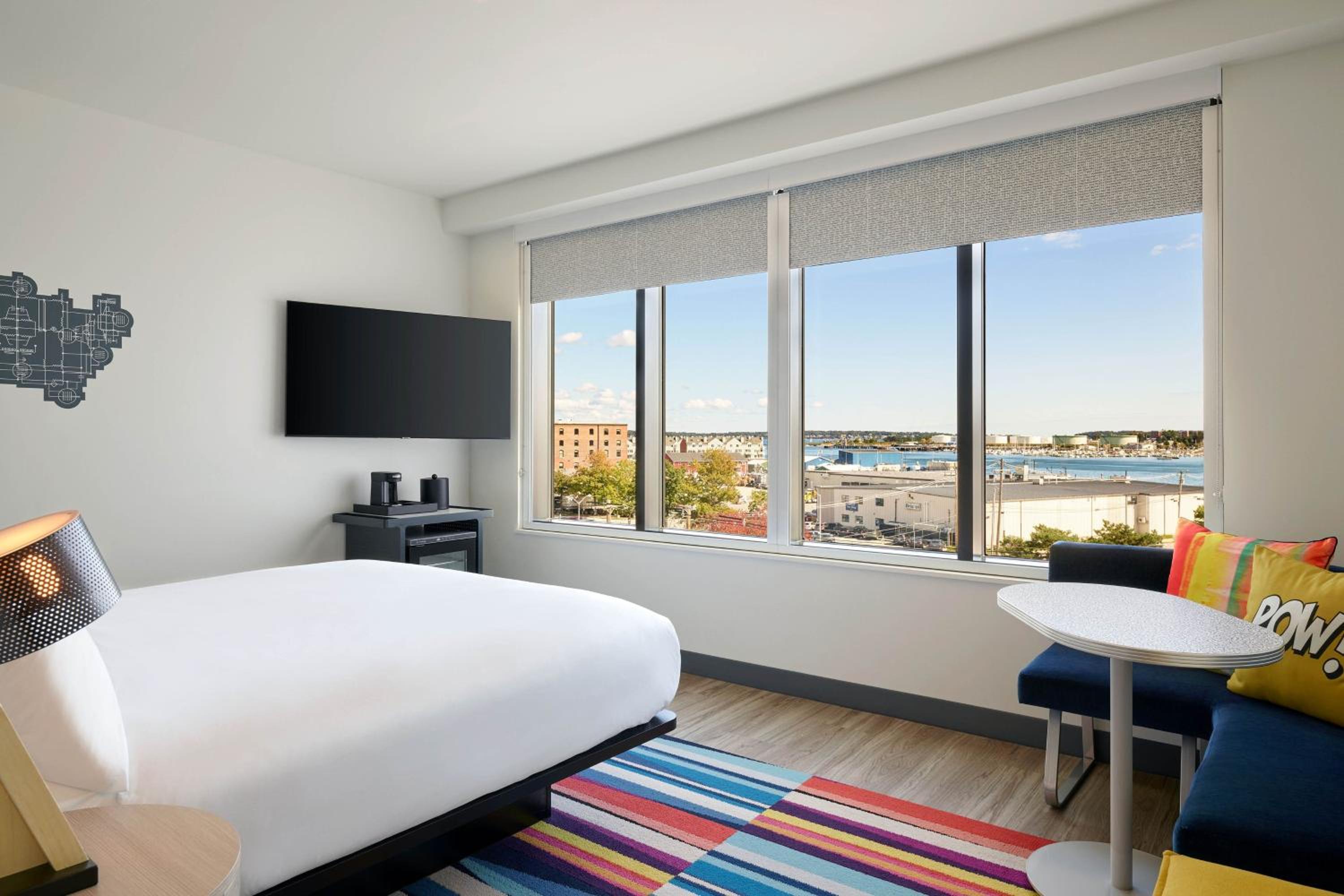 King Room with Water View - Photo 1
