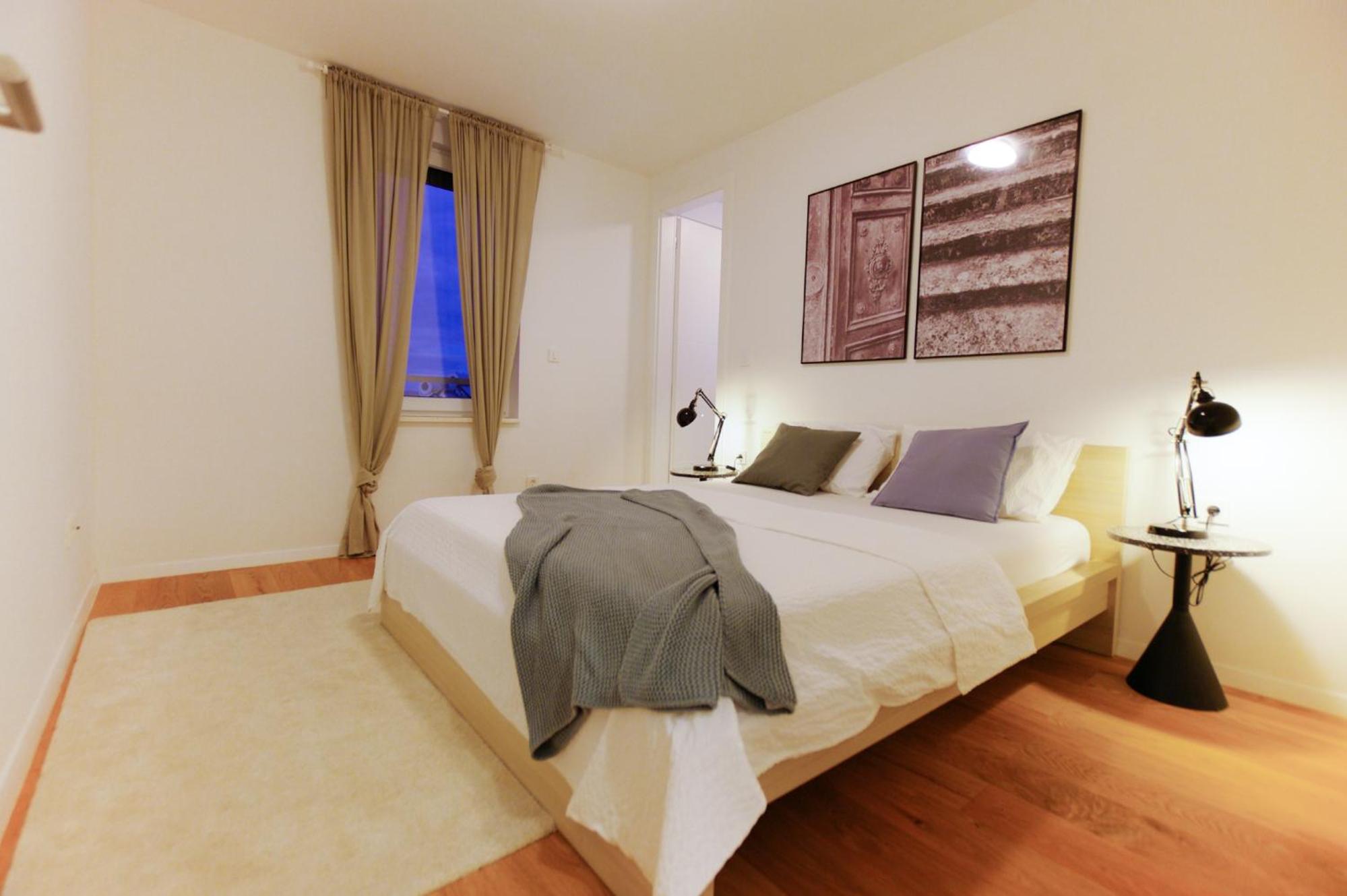 Three-Bedroom Apartment photo 1