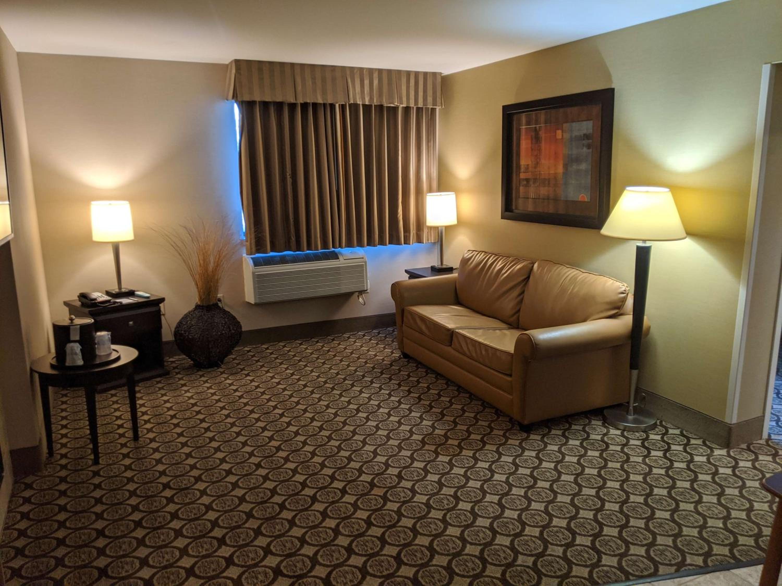 King Suite with Fireplace