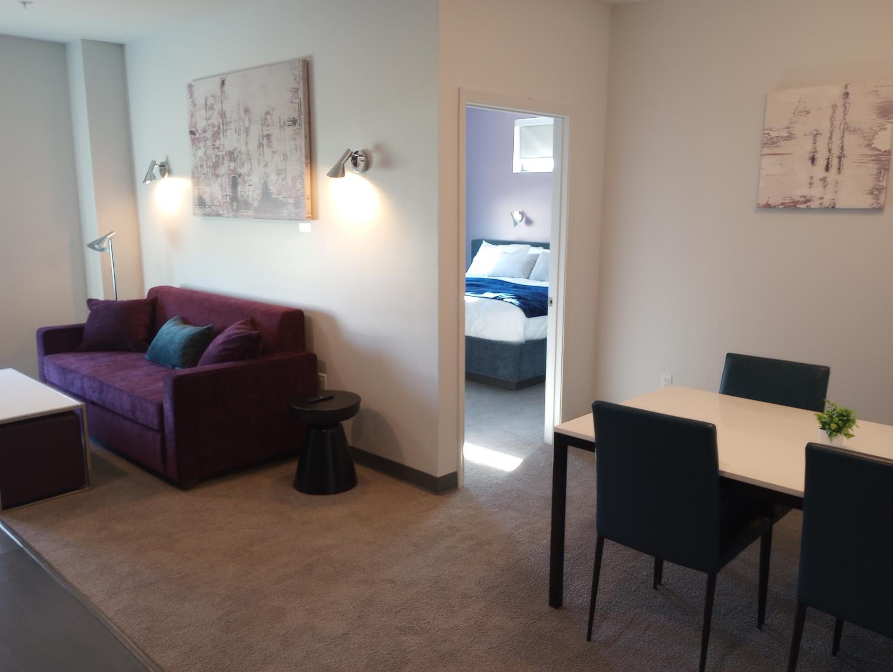 Deluxe King Suite