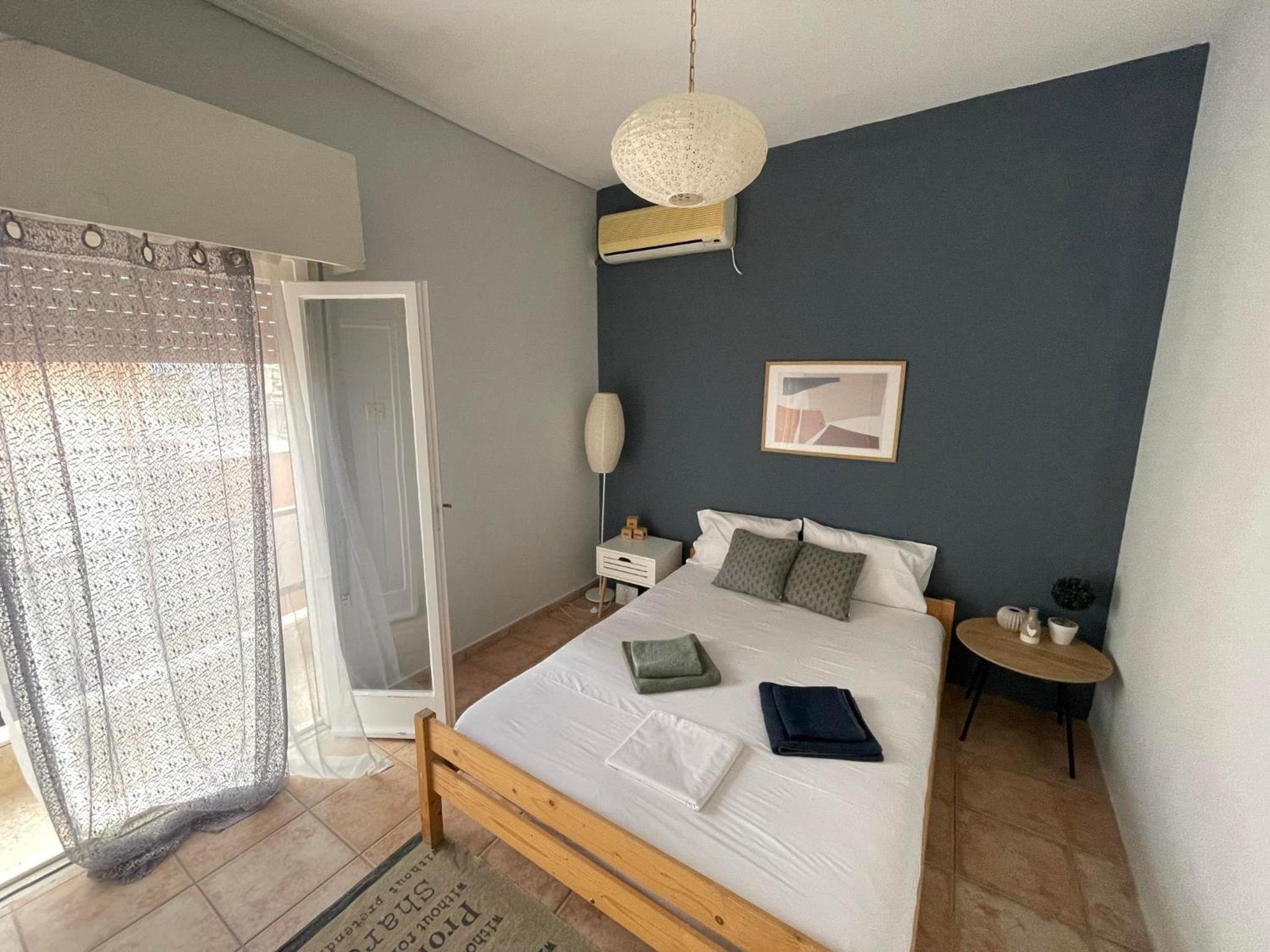 One-Bedroom Apartment - Photo 9