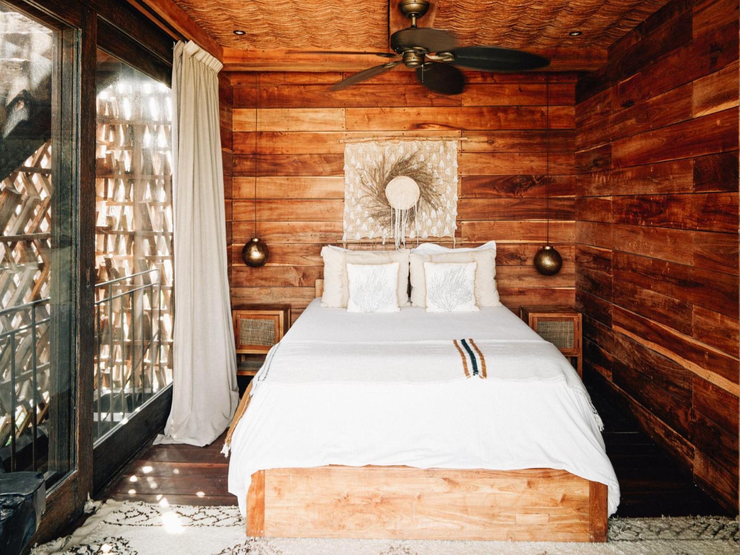 Standard Queen Room - Photo 1