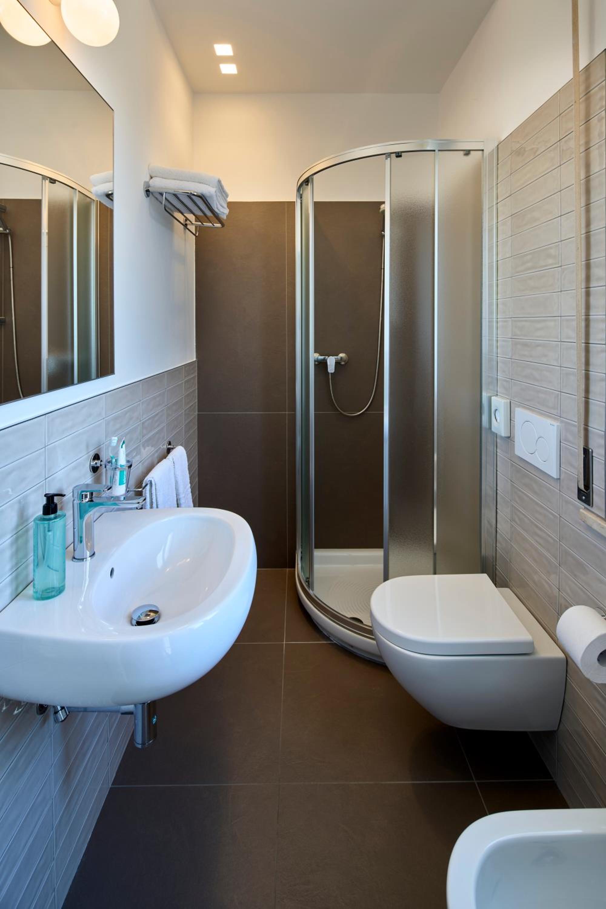 Double or Twin Room photo 3