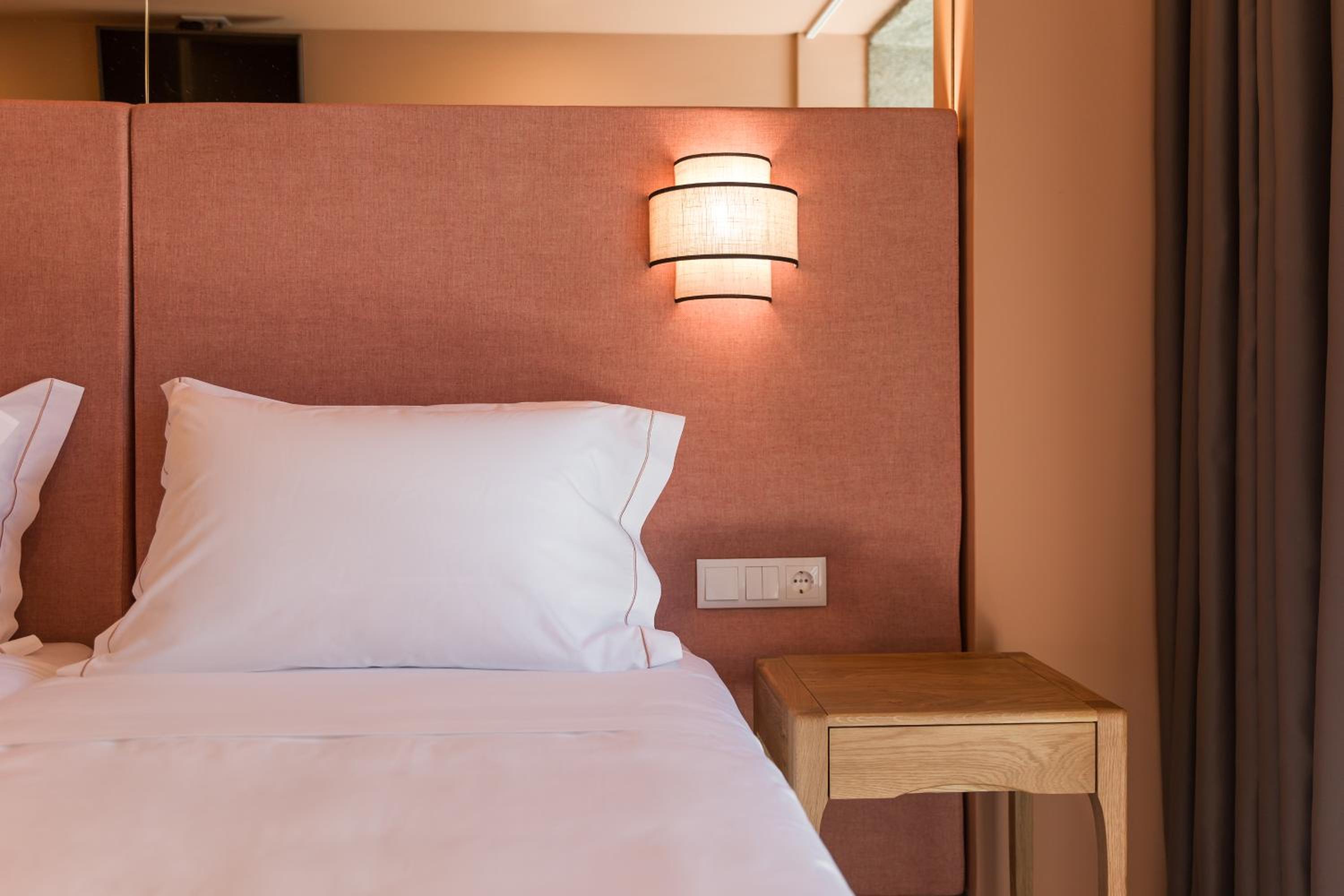 Deluxe Double or Twin Room with River View photo 2