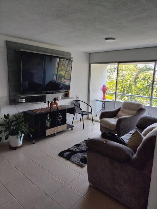 Three-Bedroom Apartment photo 1