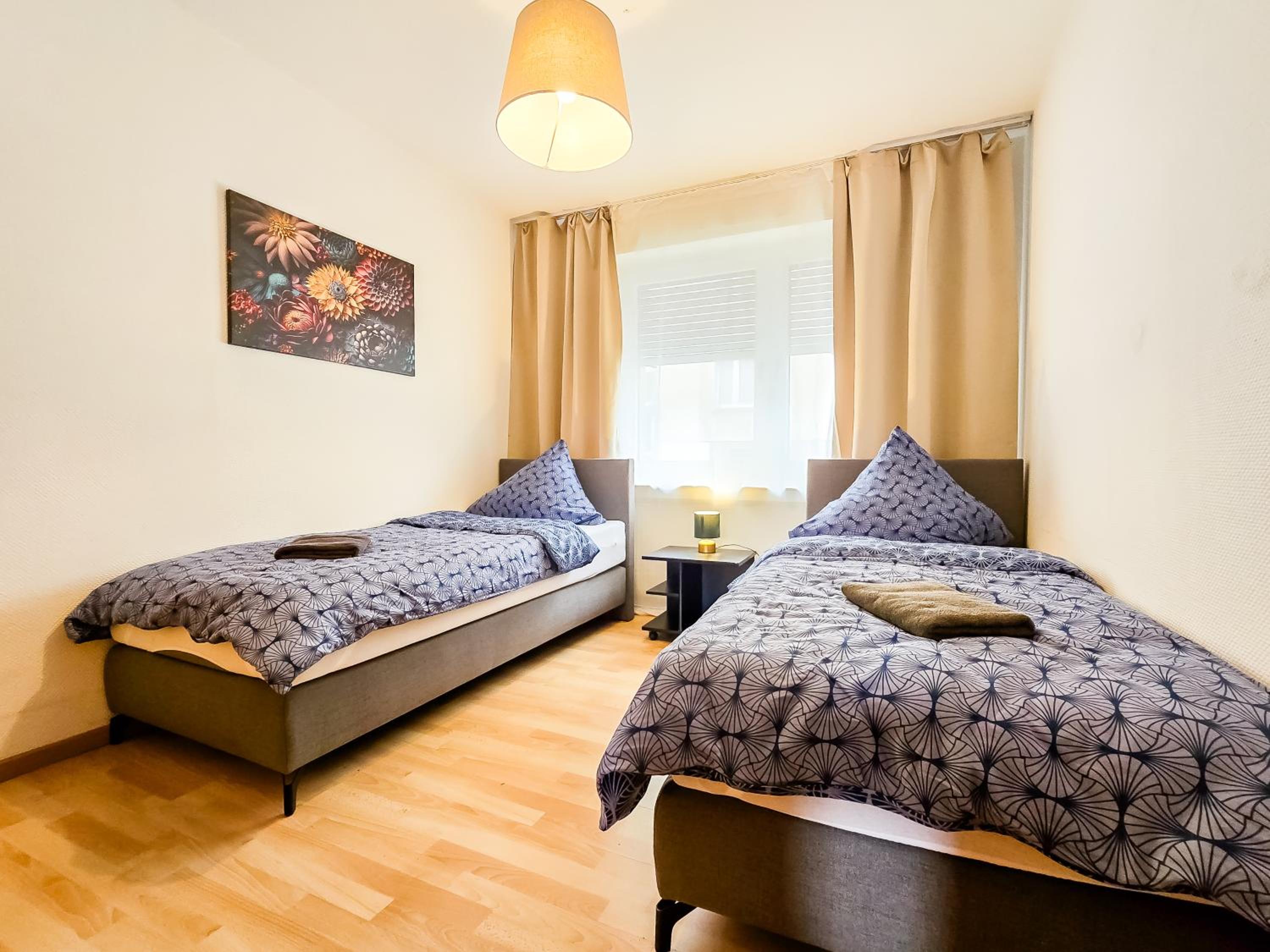 Three-Bedroom Apartment with Balcony photo 1
