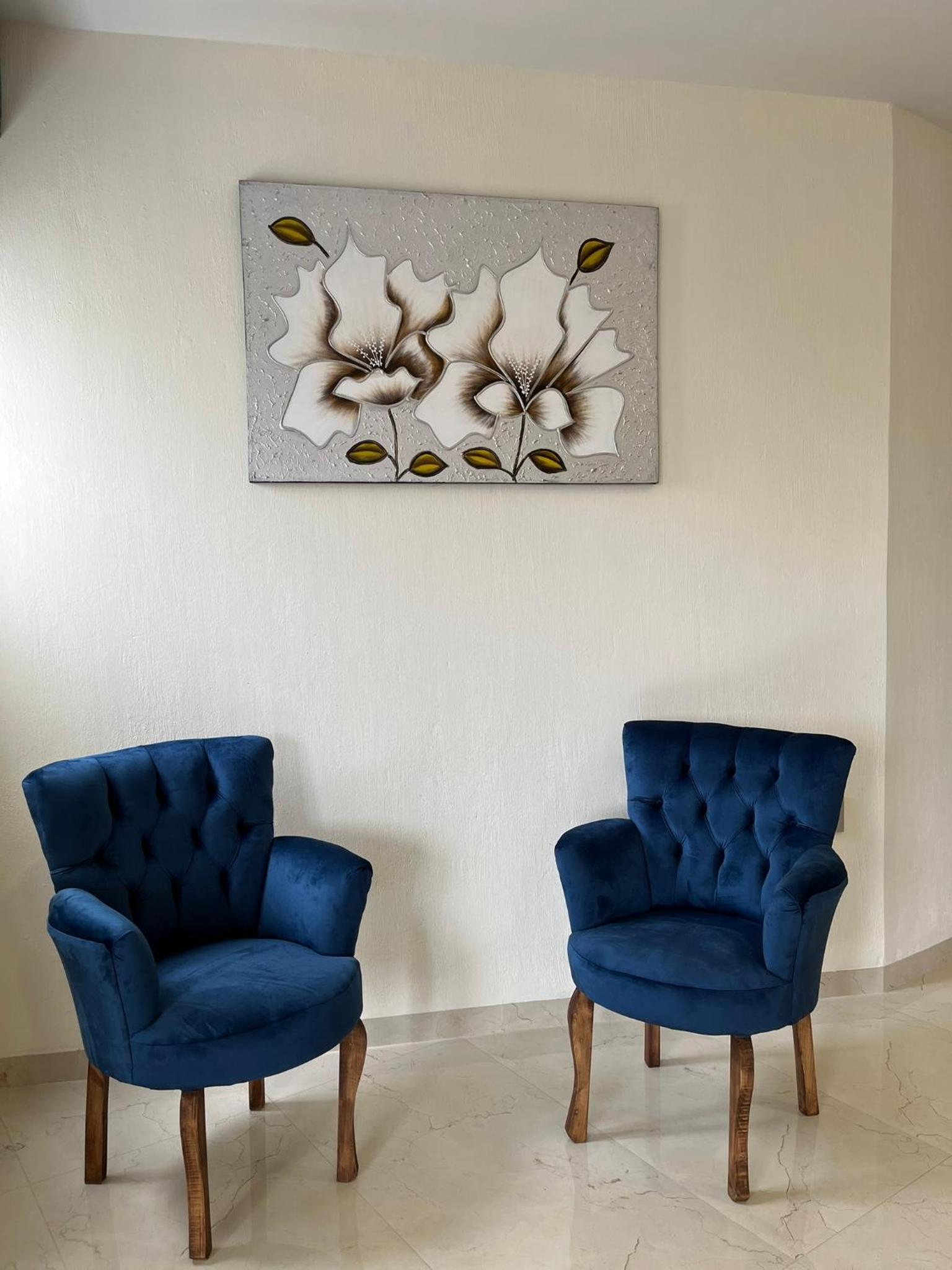 Deluxe King Suite photo 3