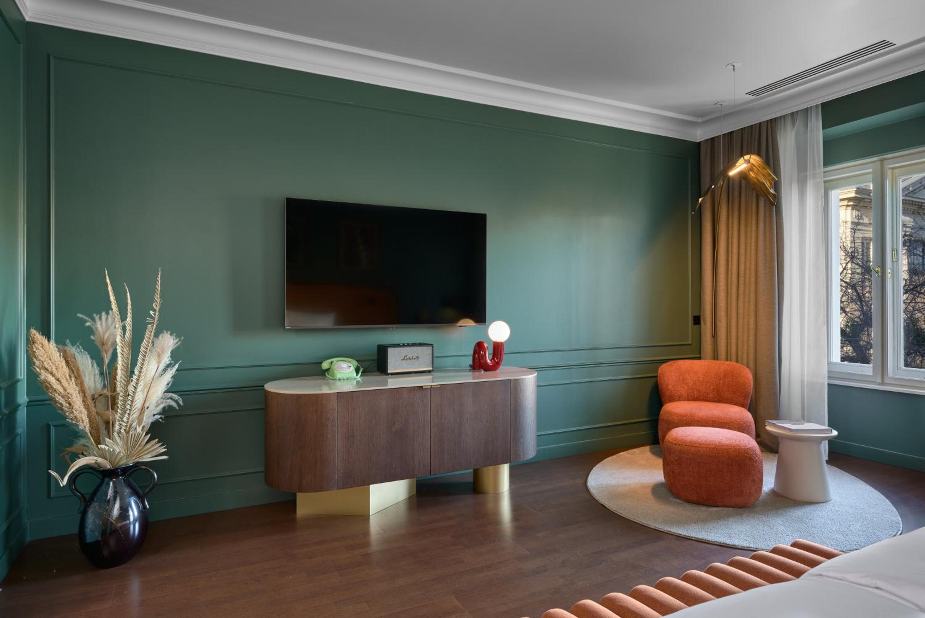 Premium King Room with City View