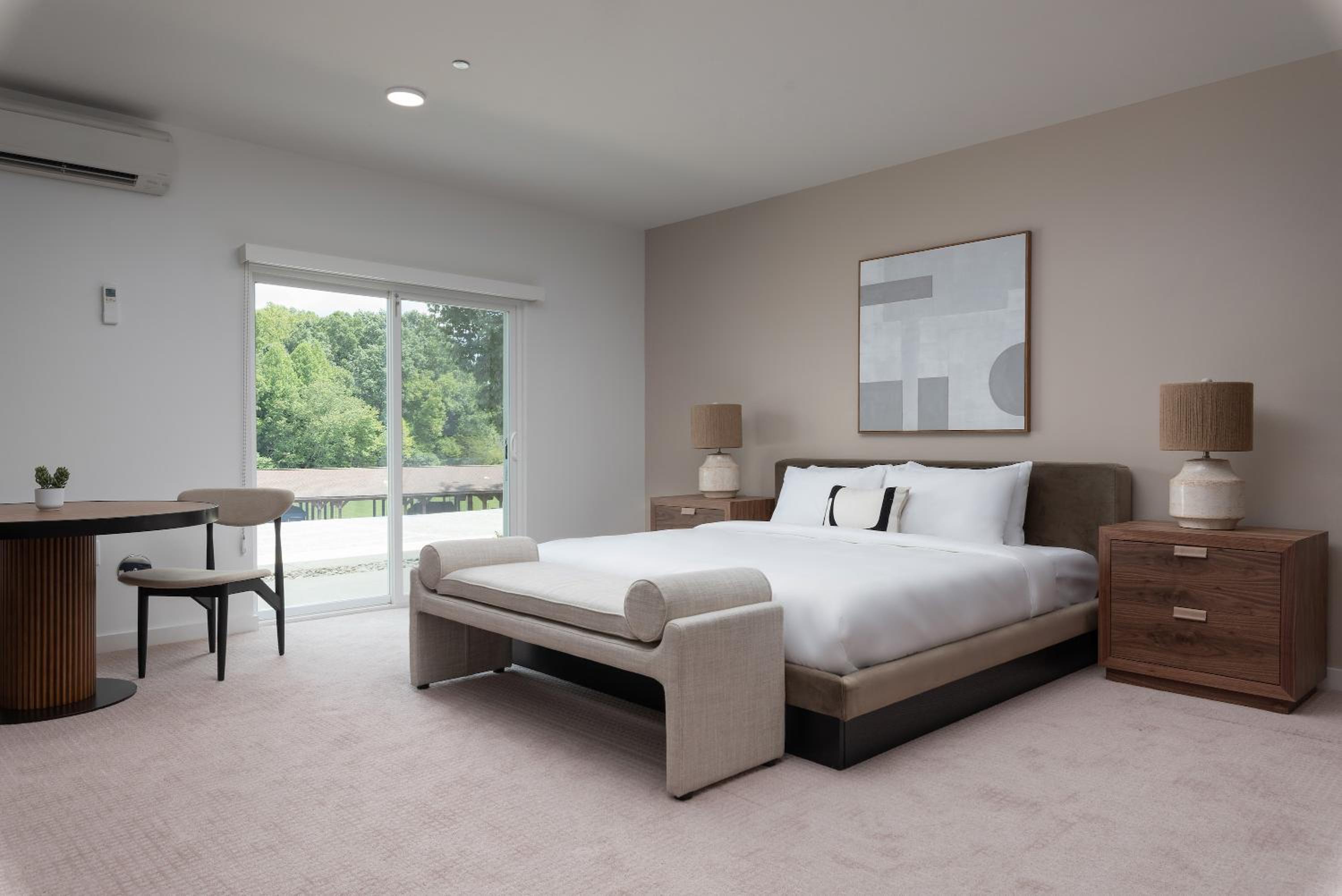 Standard Studio (Self Check-in with Virtual Front Desk) photo 1