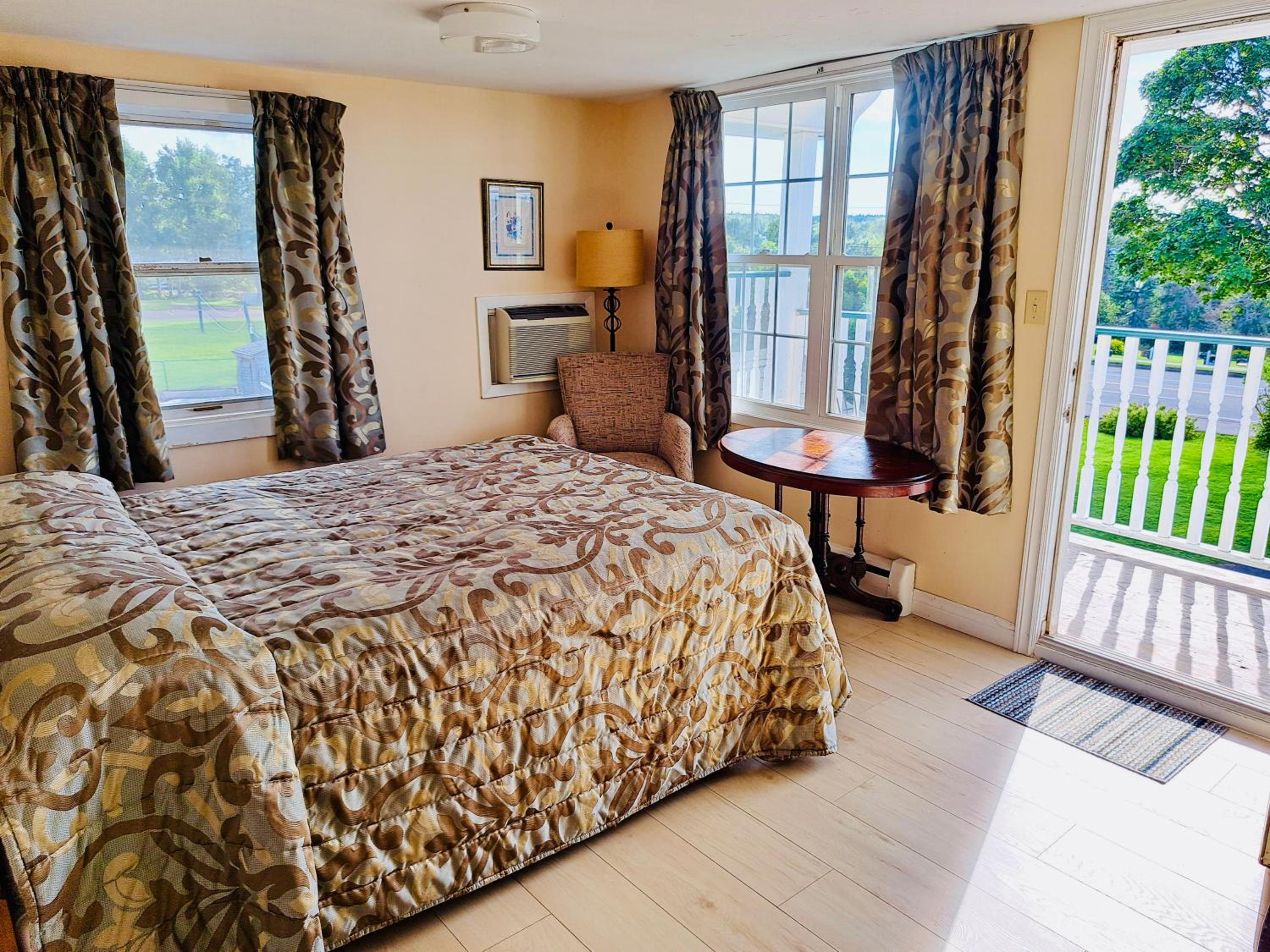 Double Room with Private Bathroom - Photo 5
