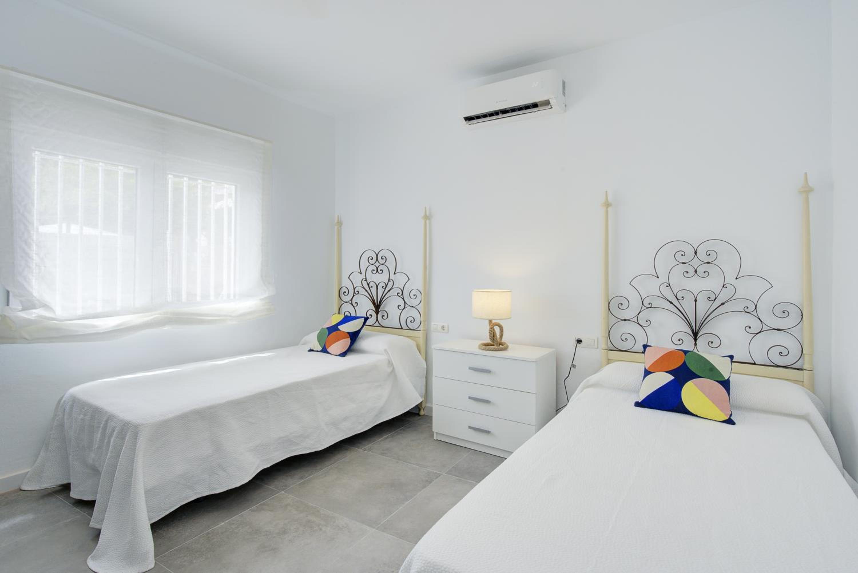 Casa de cuatro habitaciones