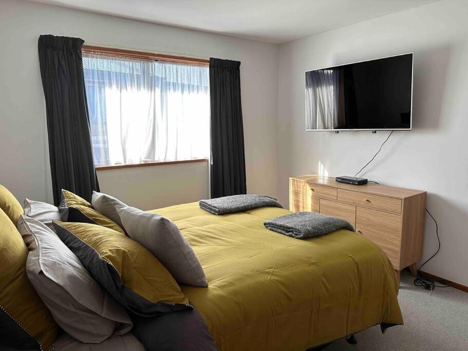 One-Bedroom Apartment photo 3