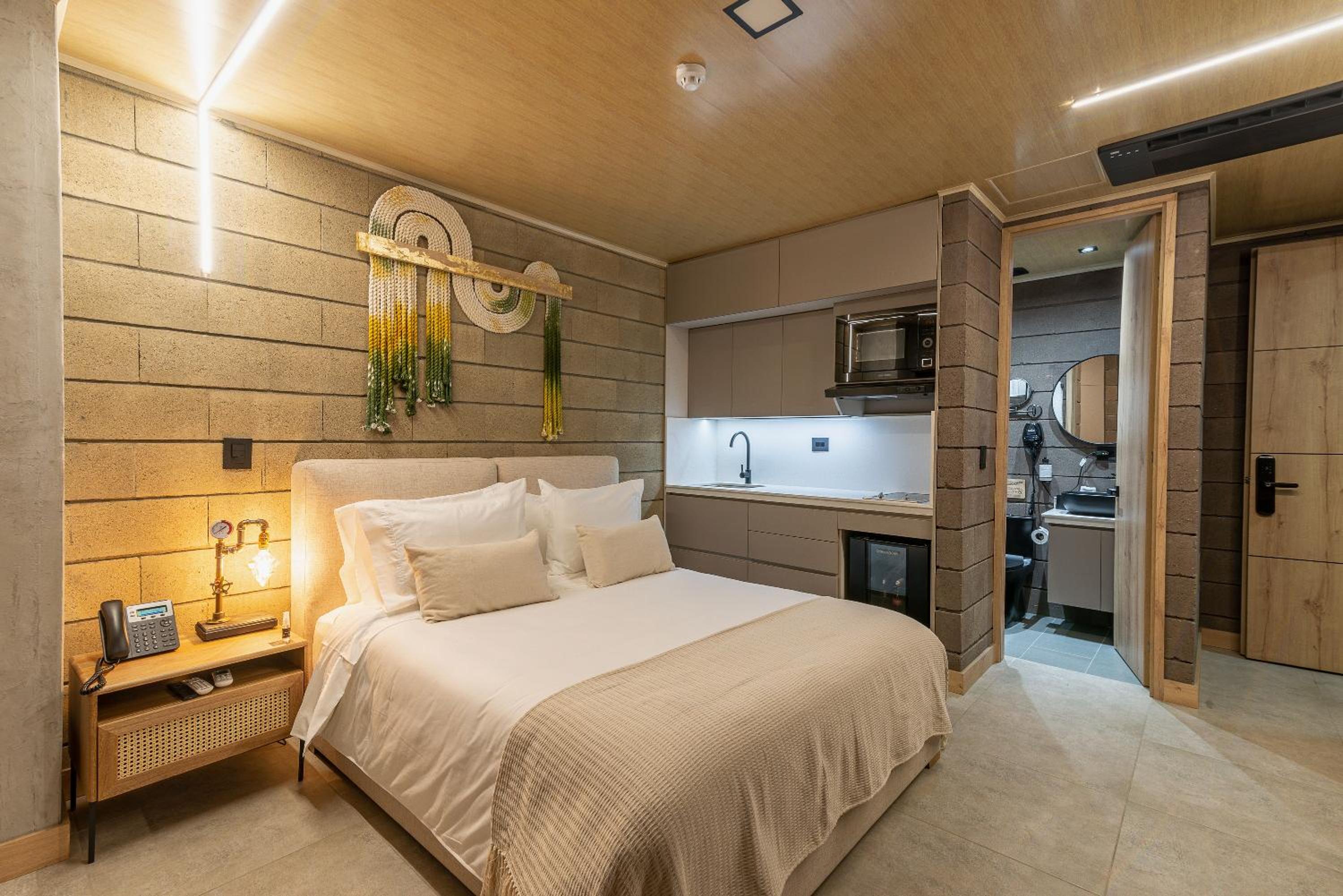 Double Room with Private Bathroom photo 1