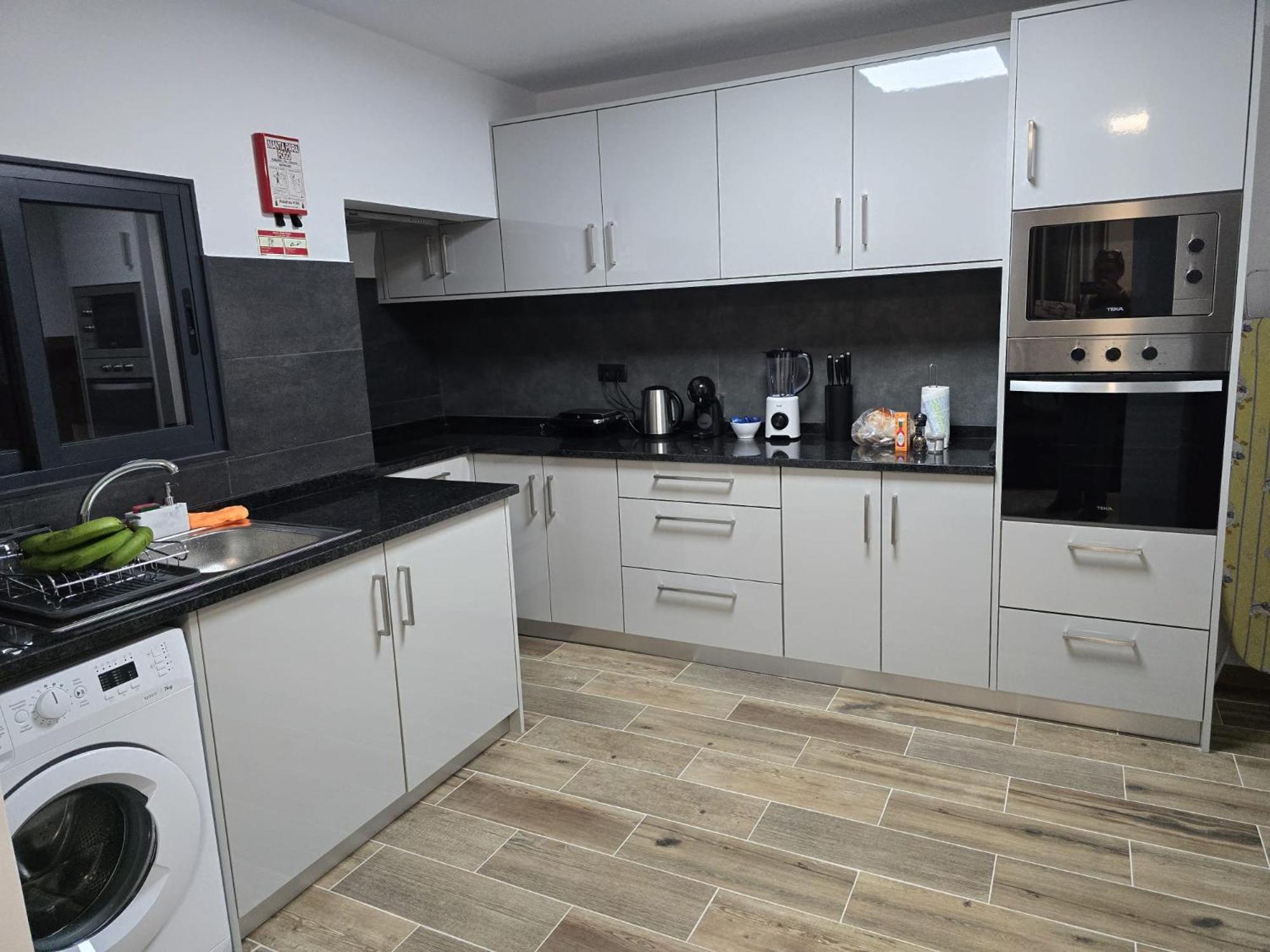Two-Bedroom House photo 2