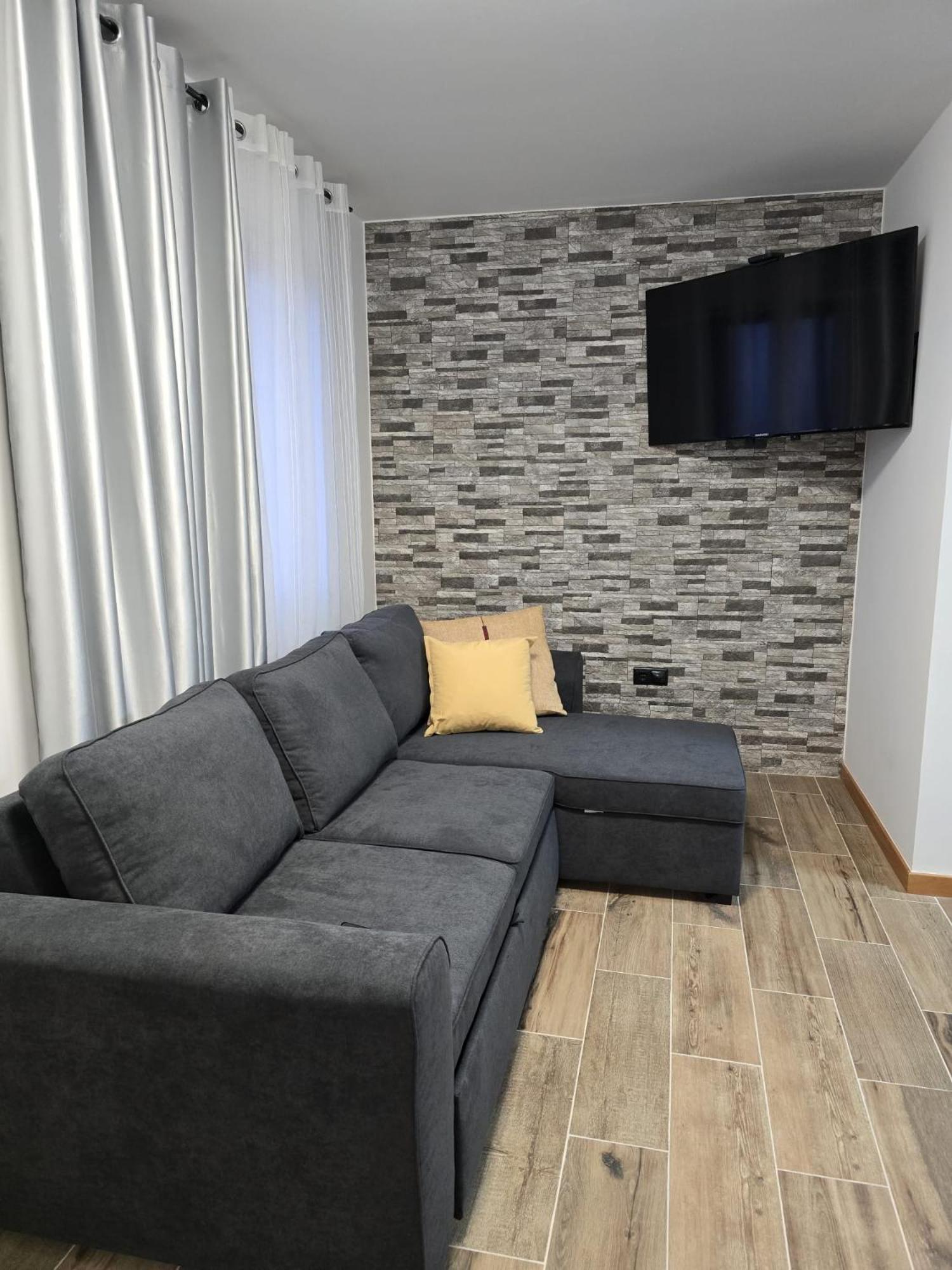 Two-Bedroom House photo 3